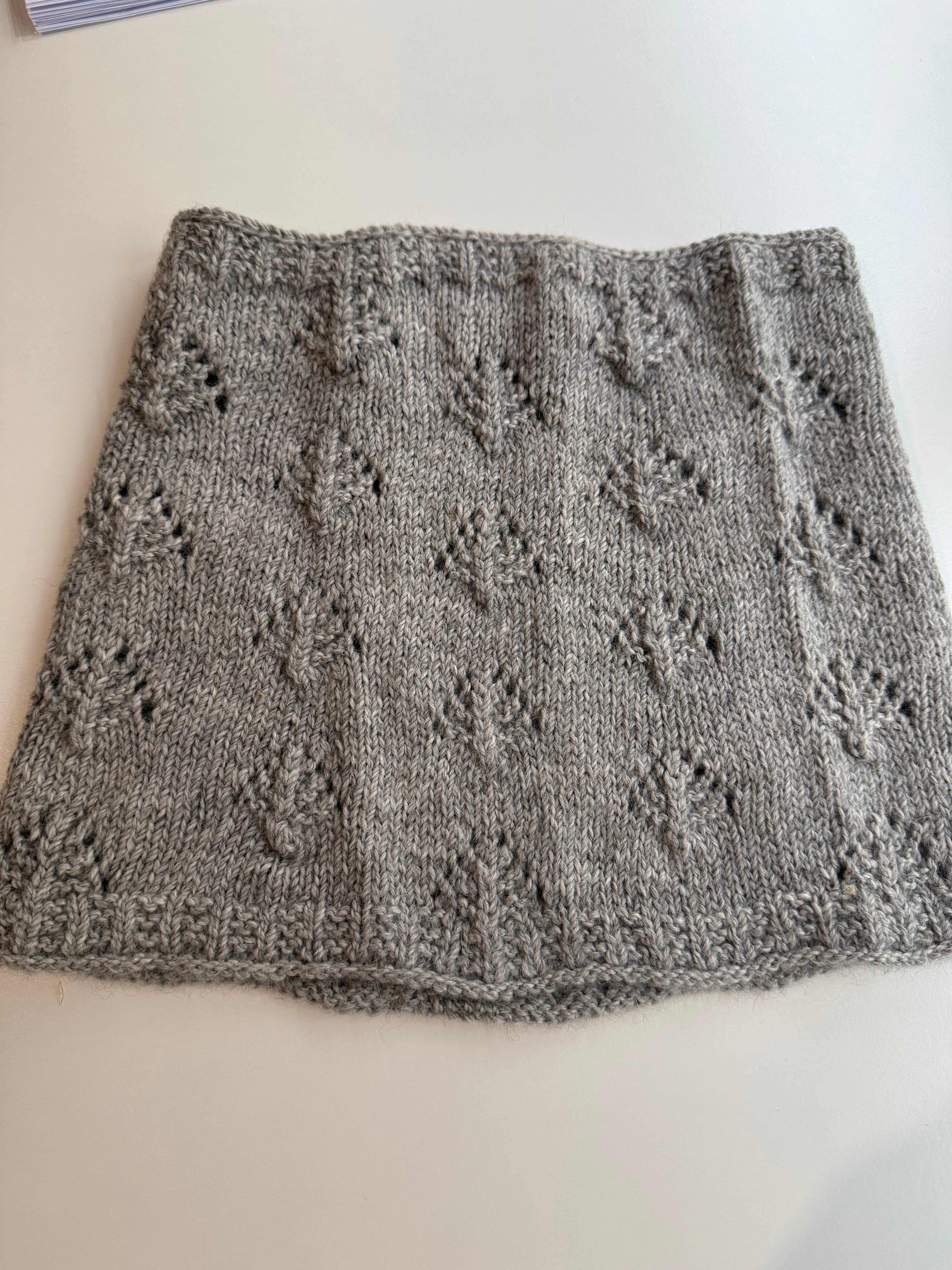 Norfolk Pines Cowl in Grey