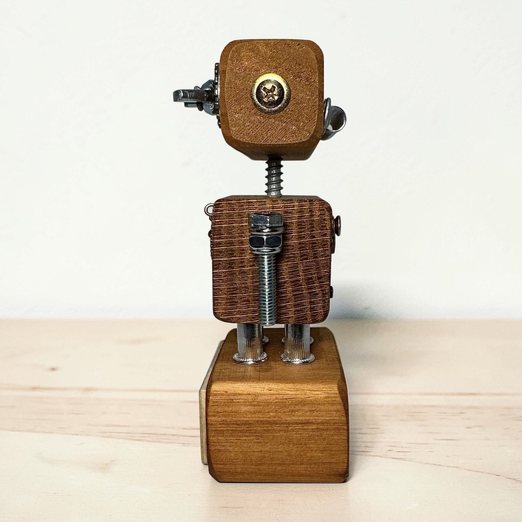 Rupertus - Wooden Steampunk Robot Trophy (Customisable)