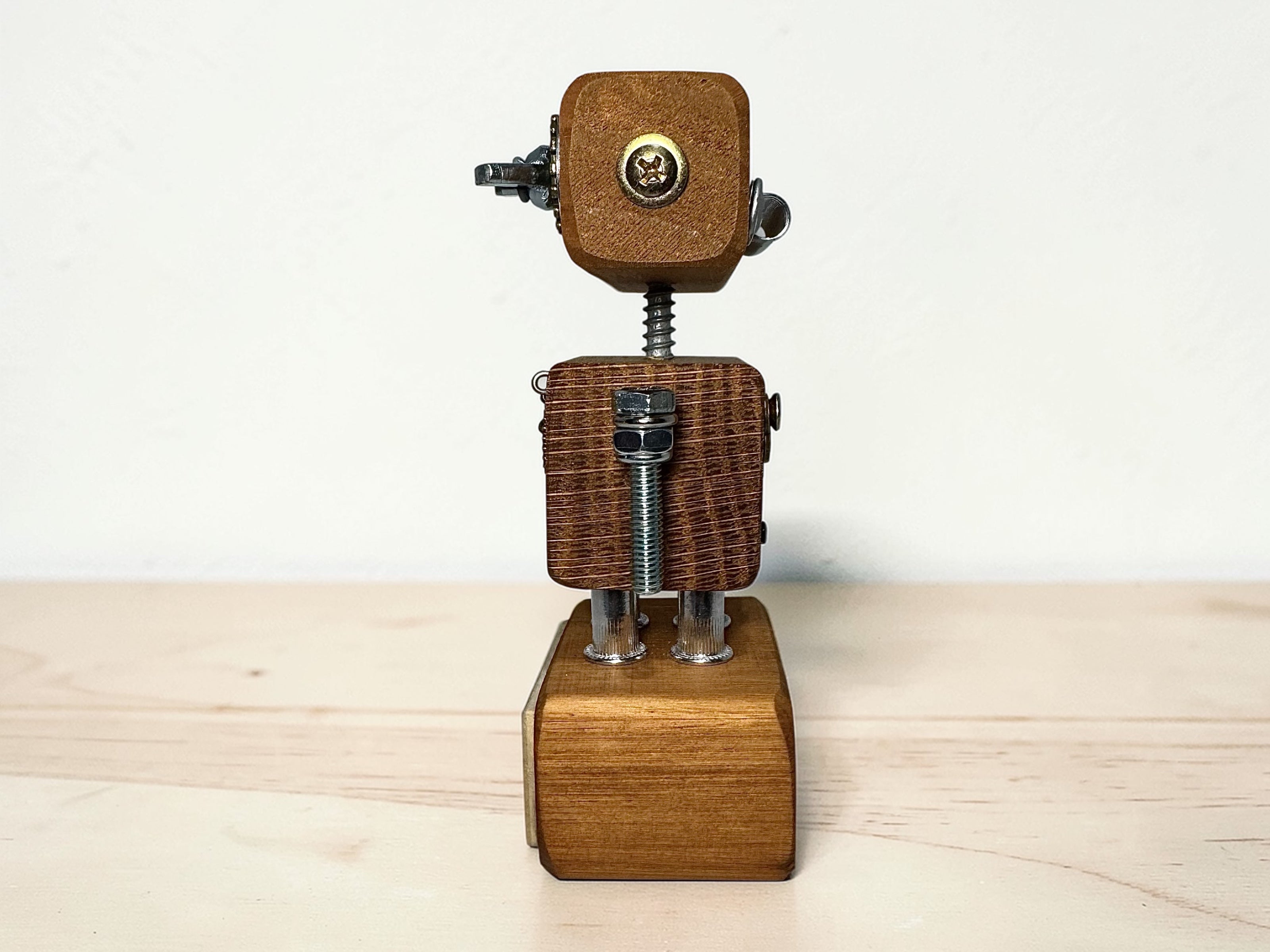 Rupertus - Wooden Steampunk Robot Trophy (Customisable)