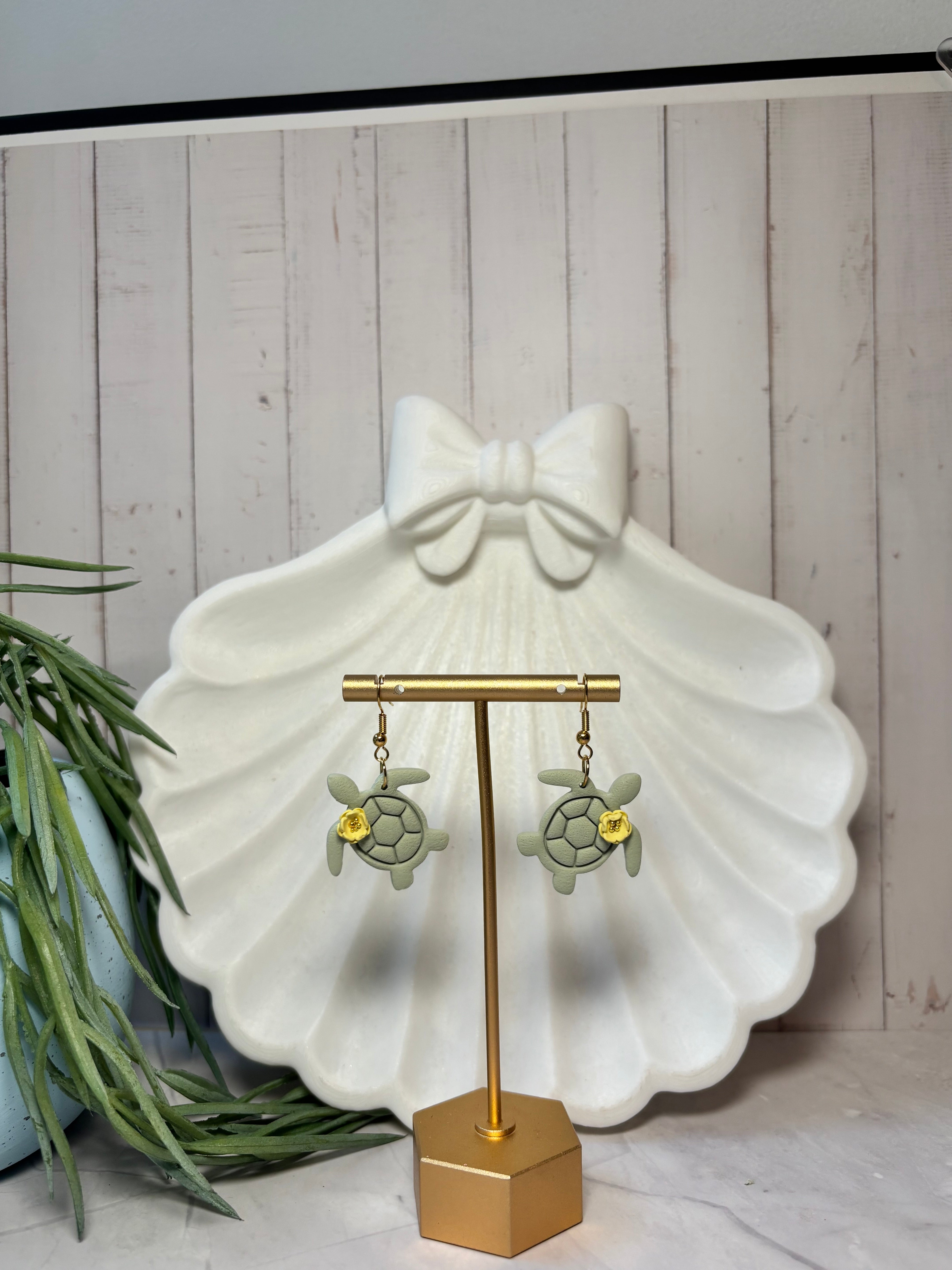 Seaside Stories | Turtle Earrings