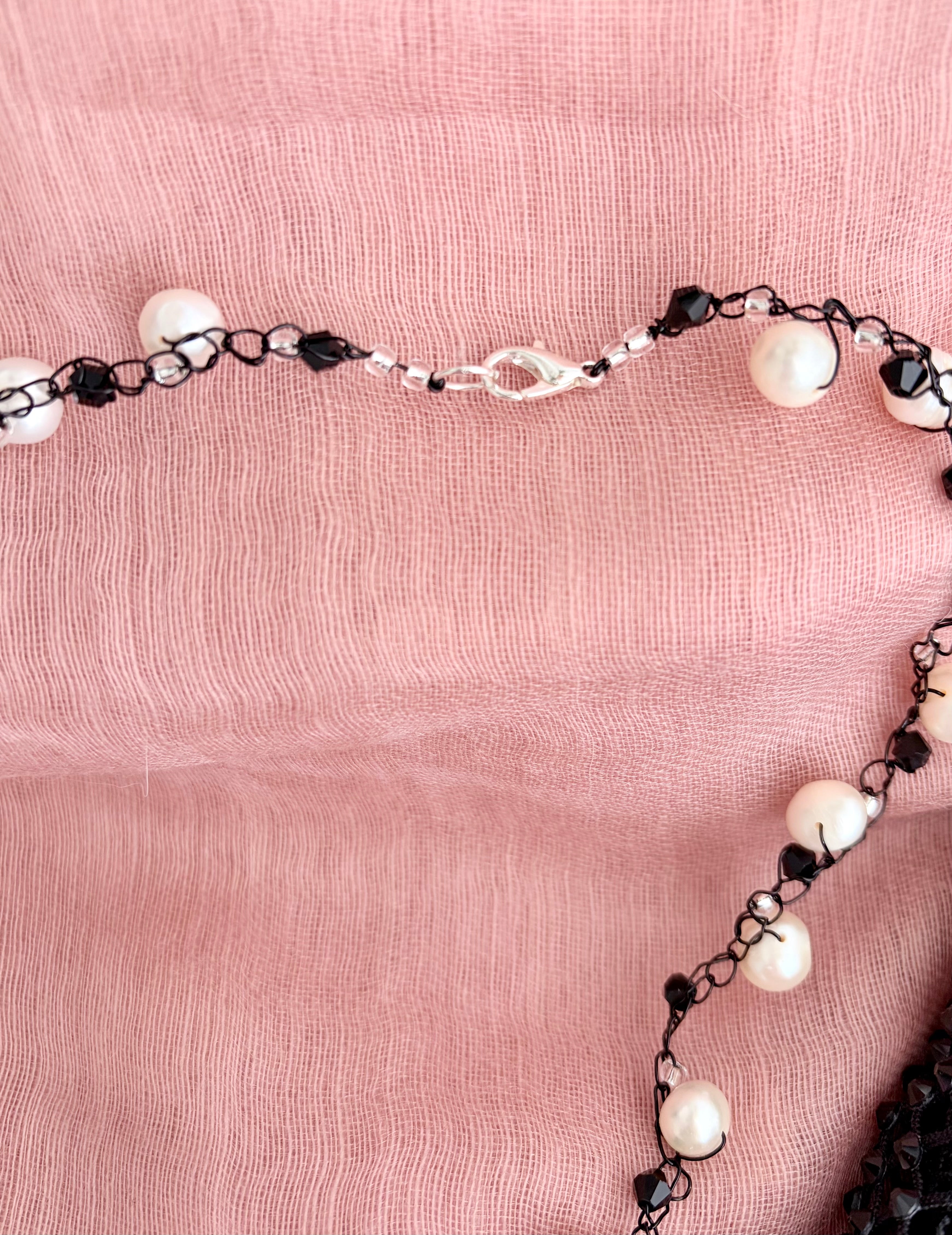 “Black & White” Pearls Crochet Choker