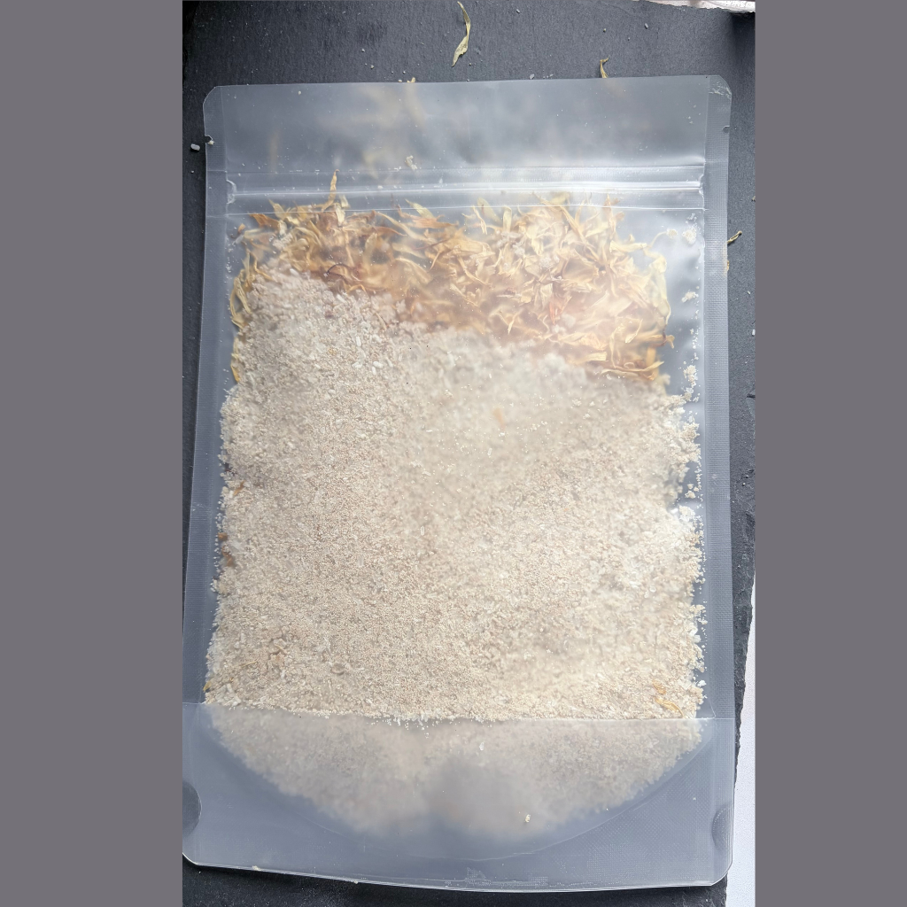 Sacred Embrace Bath Soak | Sandalwood, Frankincense & Mineral Bath Salts