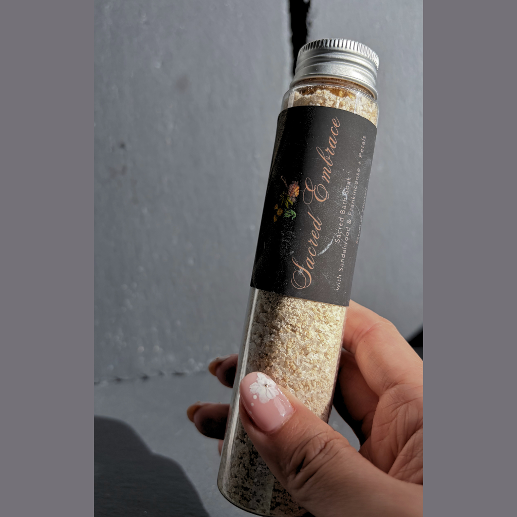 Sacred Embrace Bath Soak | Sandalwood, Frankincense & Mineral Bath Salts