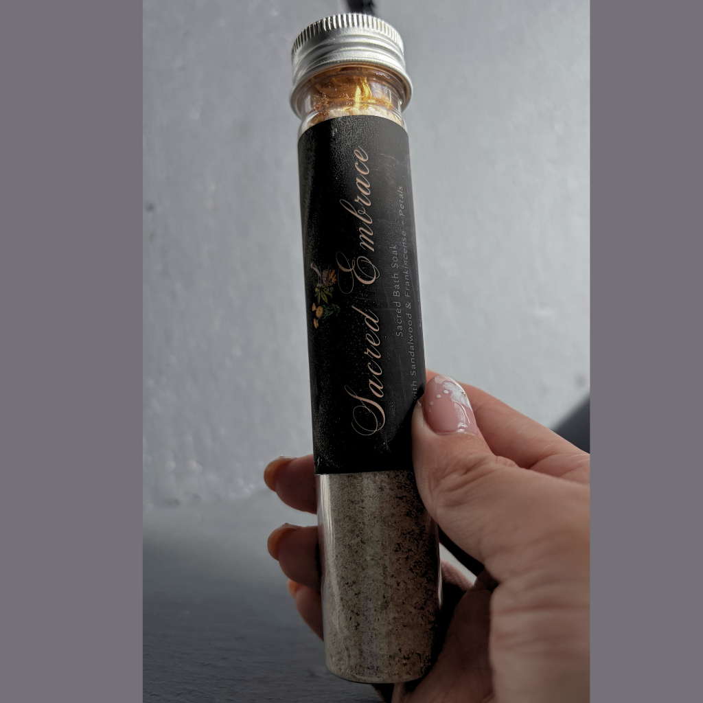 Sacred Embrace Bath Soak | Sandalwood, Frankincense & Mineral Bath Salts