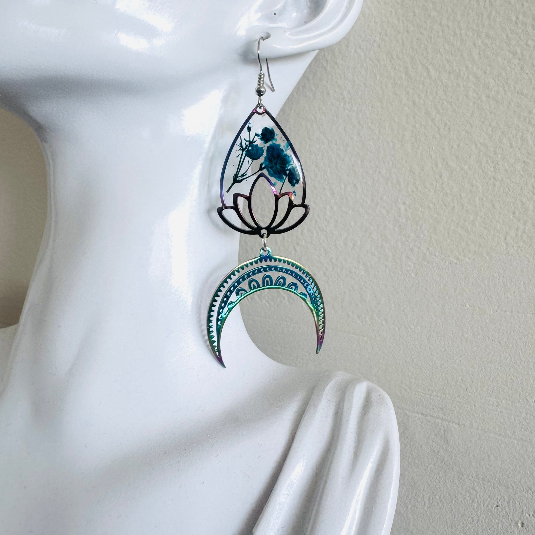 Iridescent rainbow resin earrings with pressed flowers
