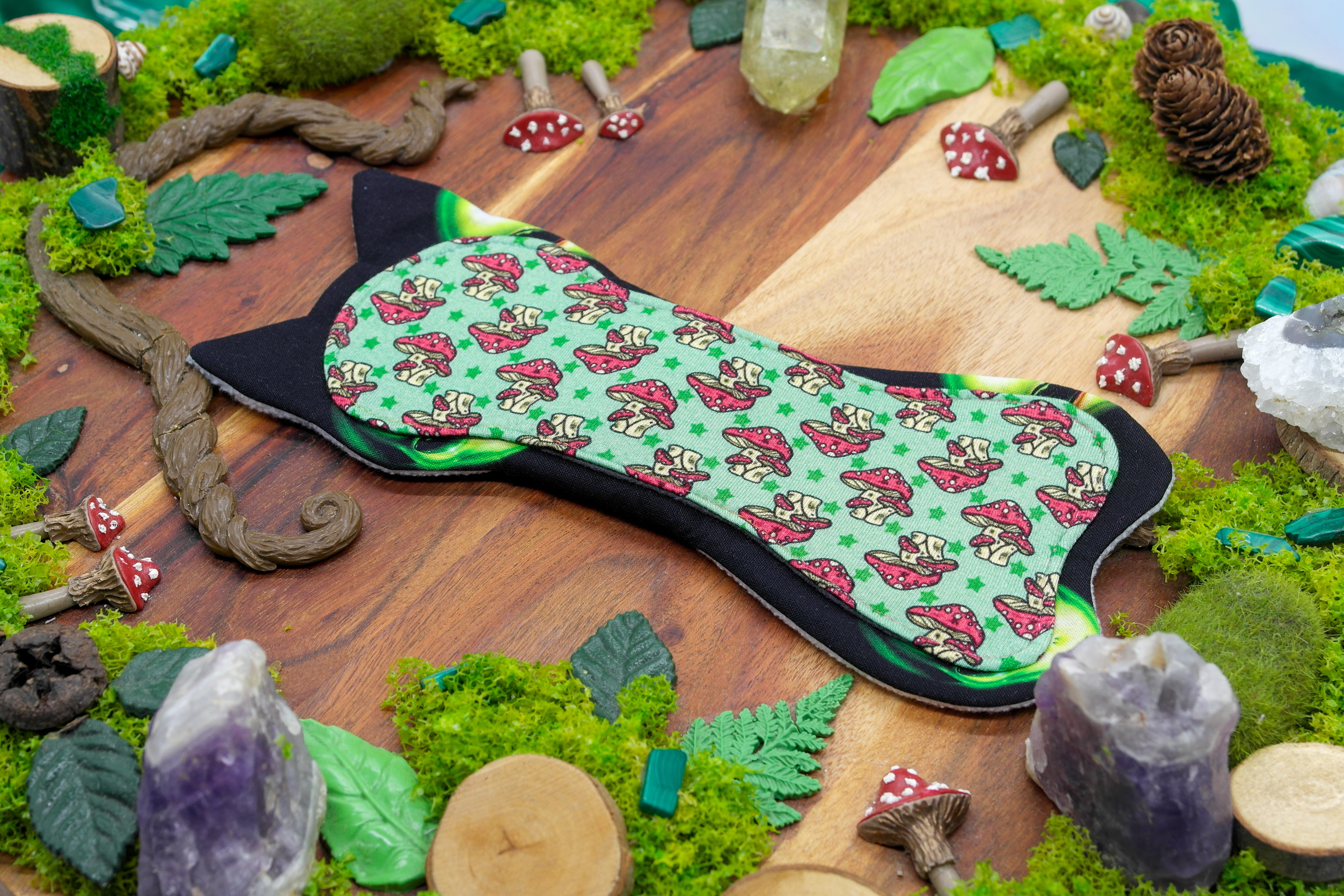 Eco-friendly reusable cloth pad 8" Moderate - Green