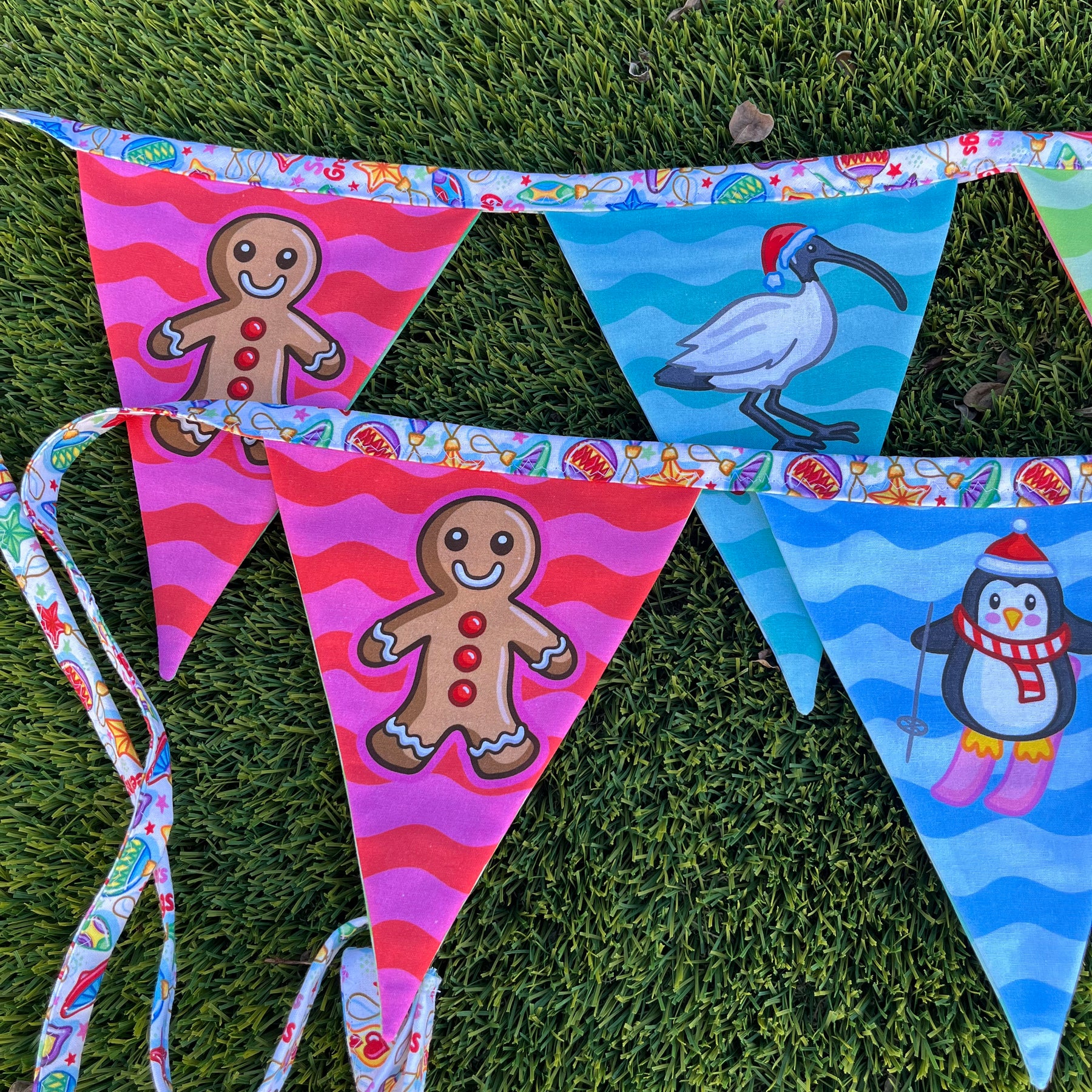 Christmas Bunting – 3m | Double-Sided | Featuring the Iconic QLD Bin Chicken