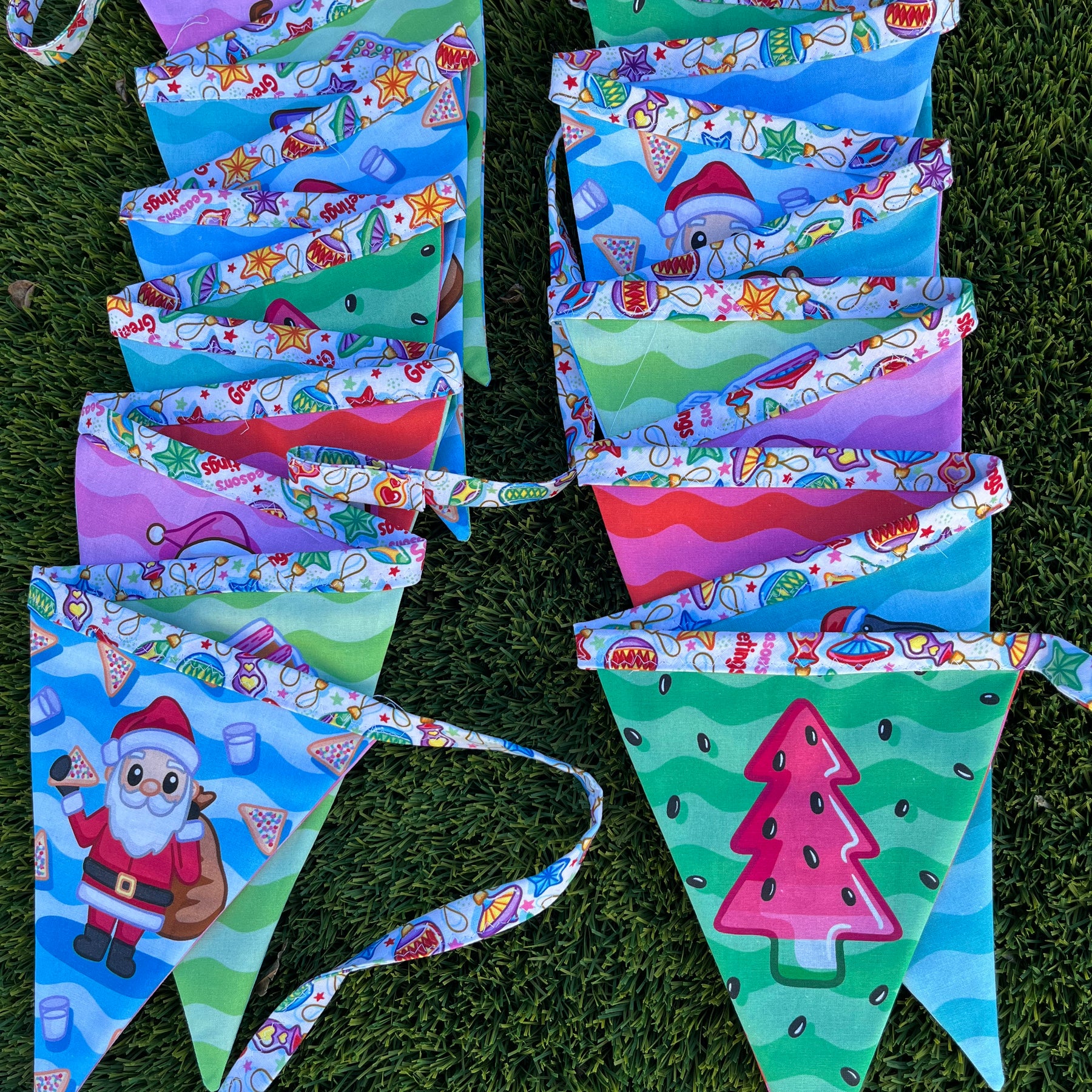 Christmas Bunting – 3m | Double-Sided | Featuring the Iconic QLD Bin Chicken