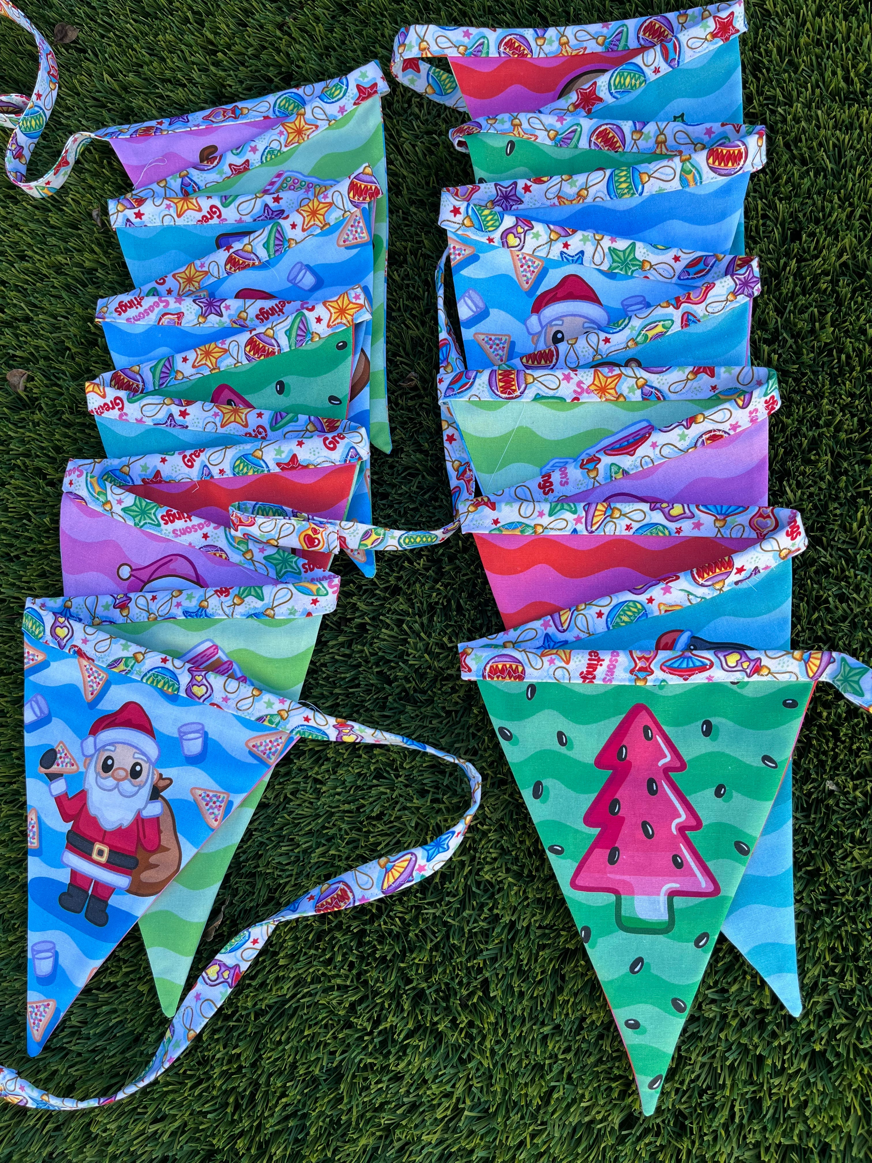 Christmas Bunting – 3m | Double-Sided | Featuring the Iconic QLD Bin Chicken