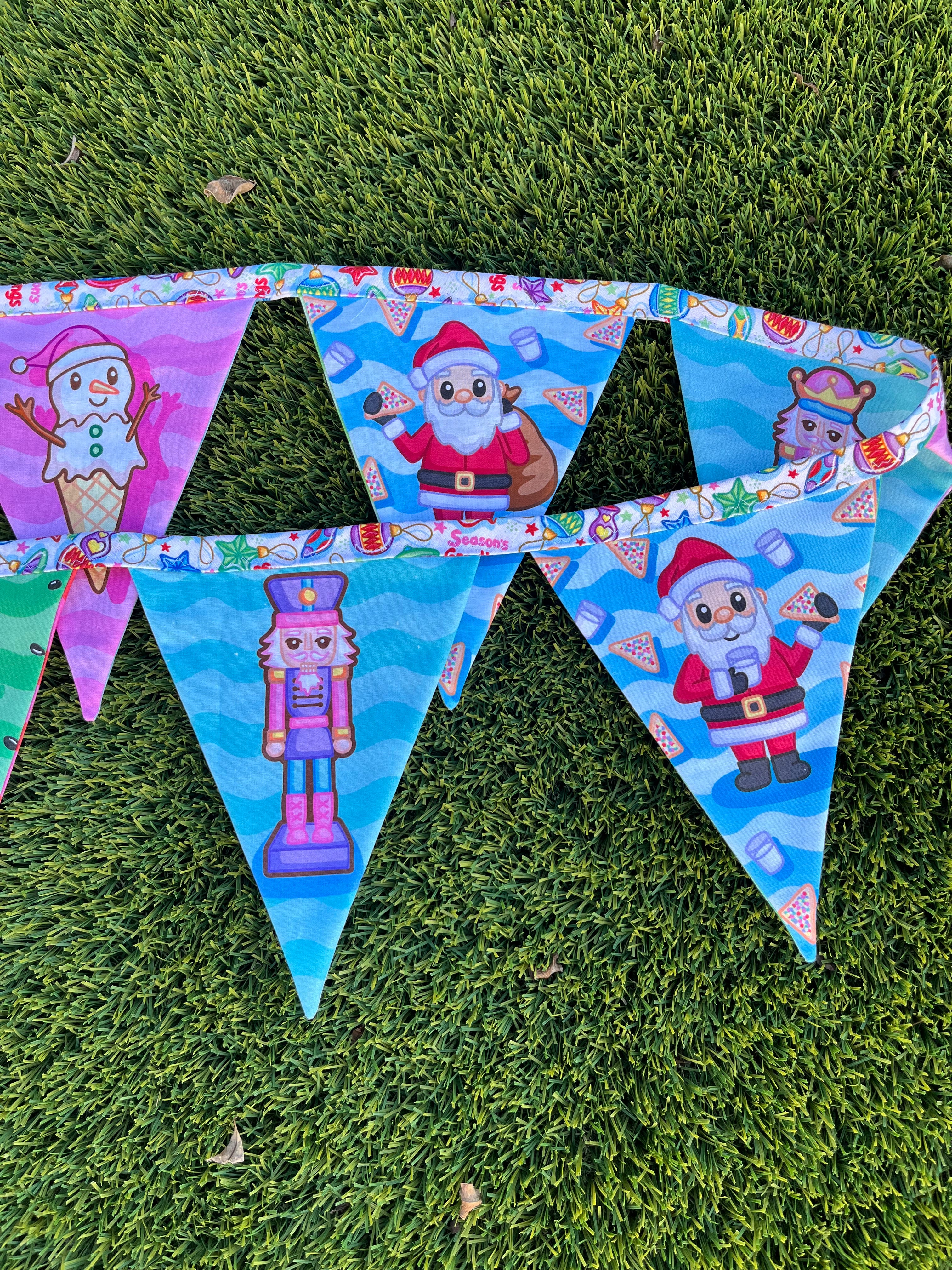 Christmas Bunting – 3m | Double-Sided | Featuring the Iconic QLD Bin Chicken