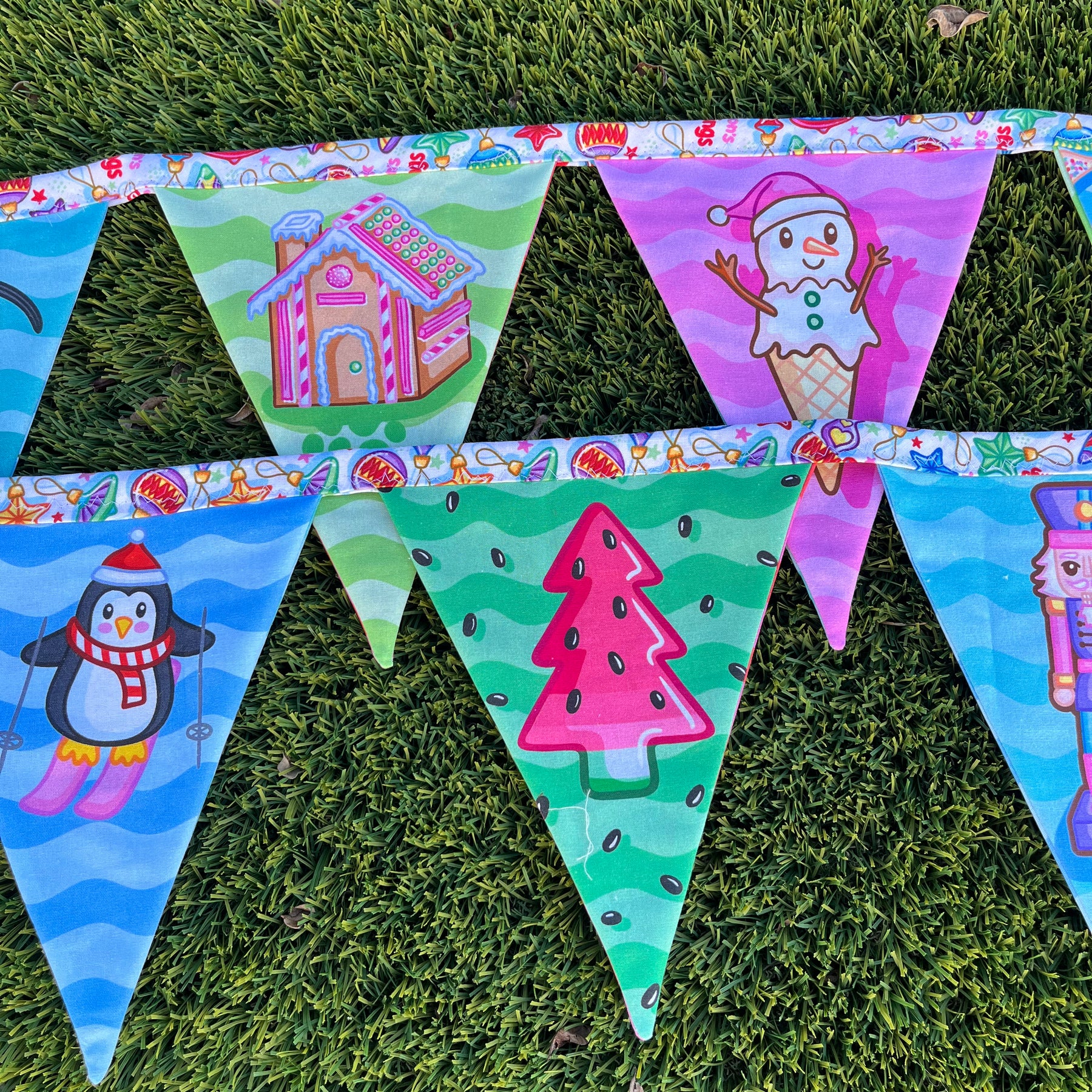 Christmas Bunting – 3m | Double-Sided | Featuring the Iconic QLD Bin Chicken