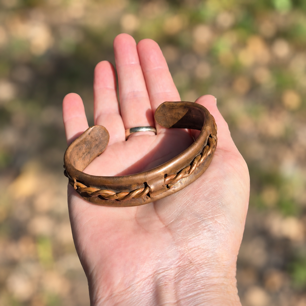 Handmade Leather-Look Twisted Copper Cuff B019