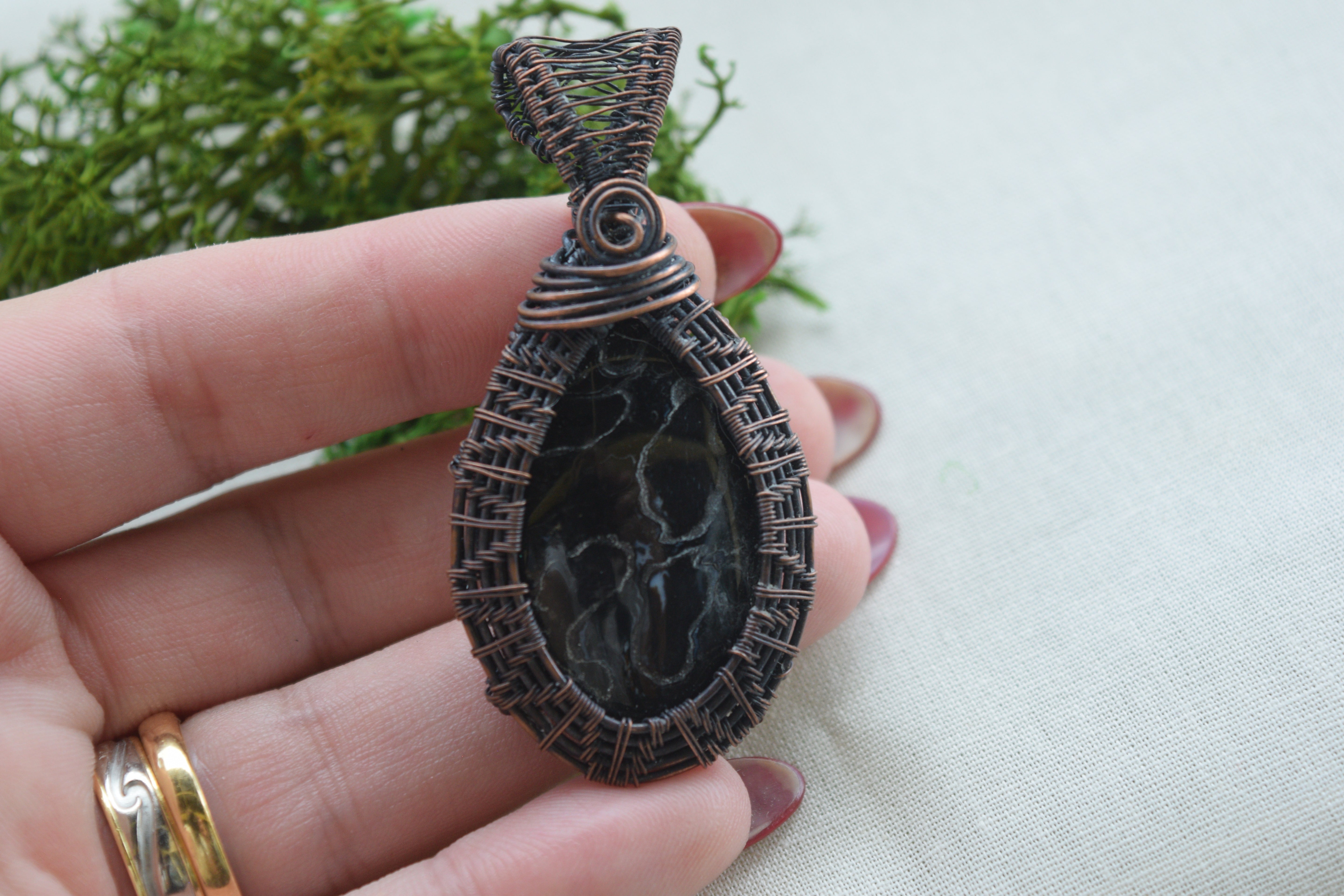 Roots of Age – Handcrafted Palm Root Fossil Copper Pendant