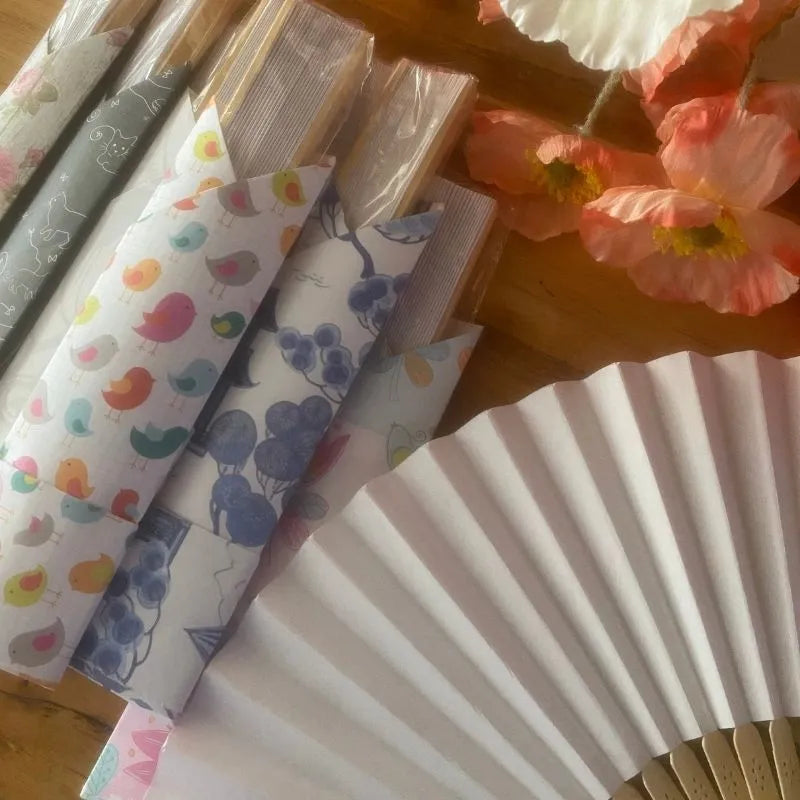 Handpainted fans for you or for an event, wedding or party!