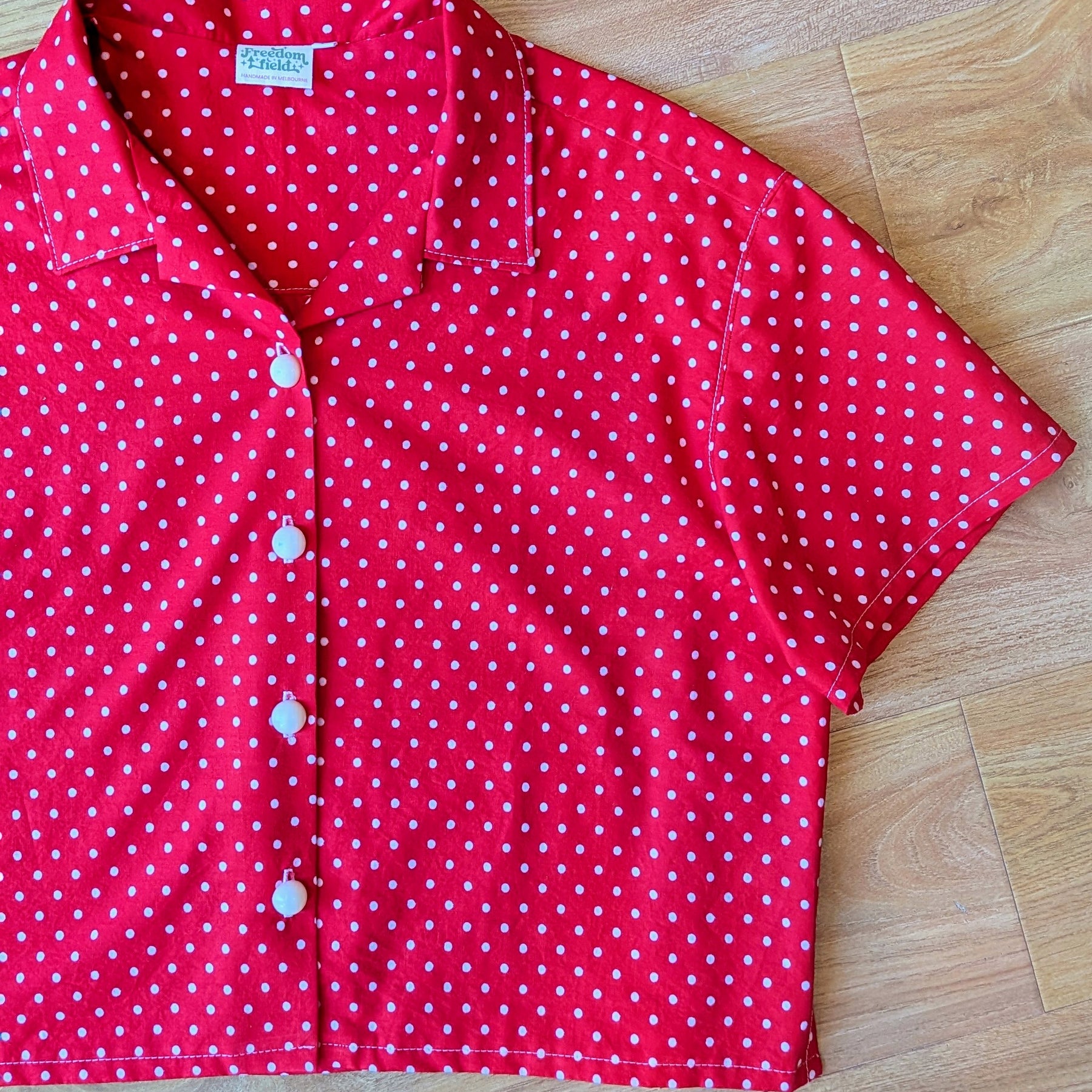 Upcycled Cotton Polka Dot Crop Button-up Shirt (Red & White / Size L)