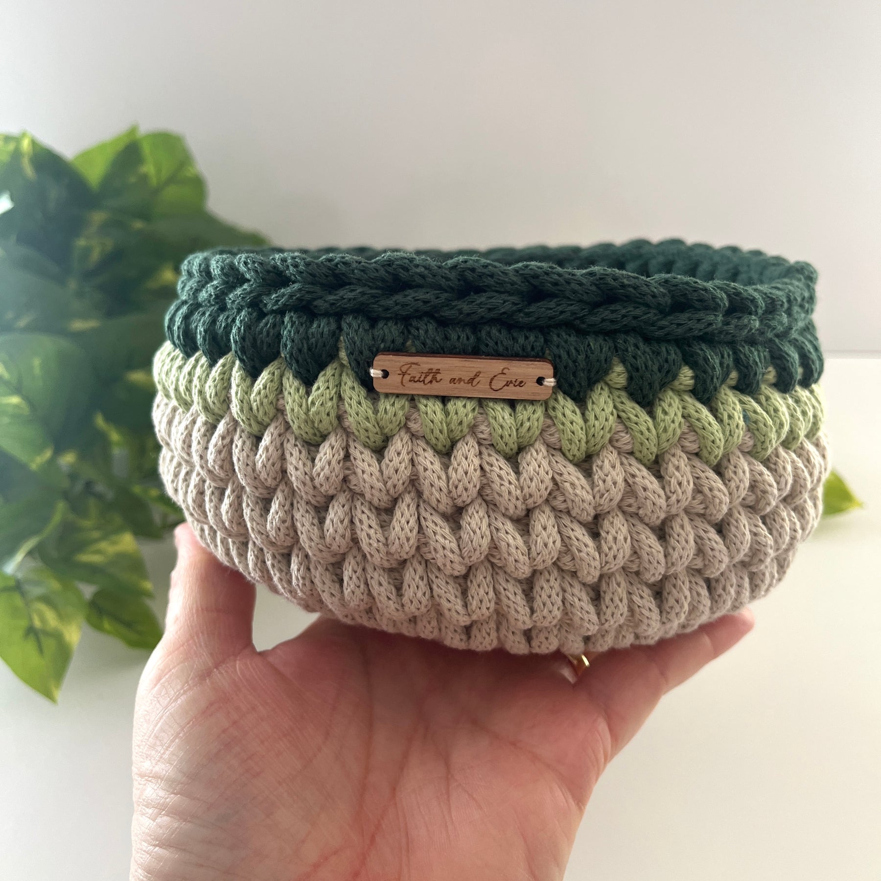 Curved crochet basket