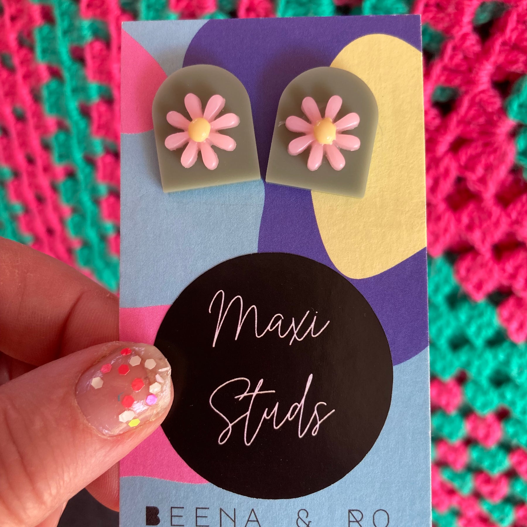 Sage arch / pink flower maxi studs