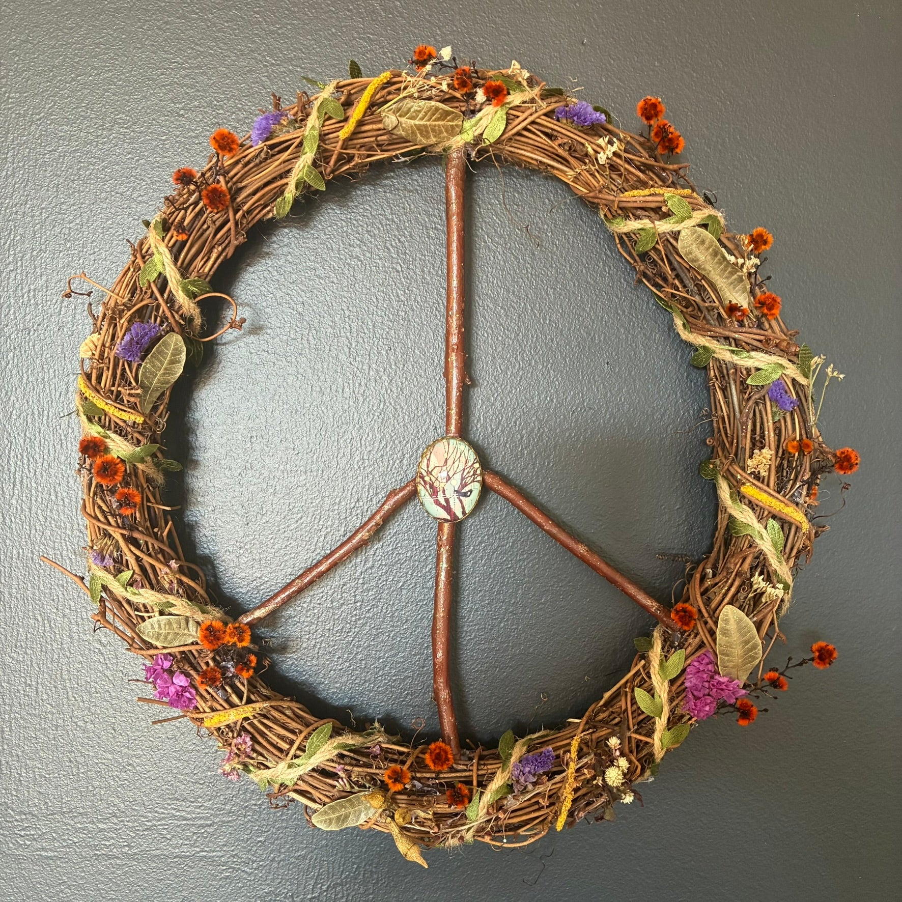 Wreath of Peace (Measures 33cm x 33cm)