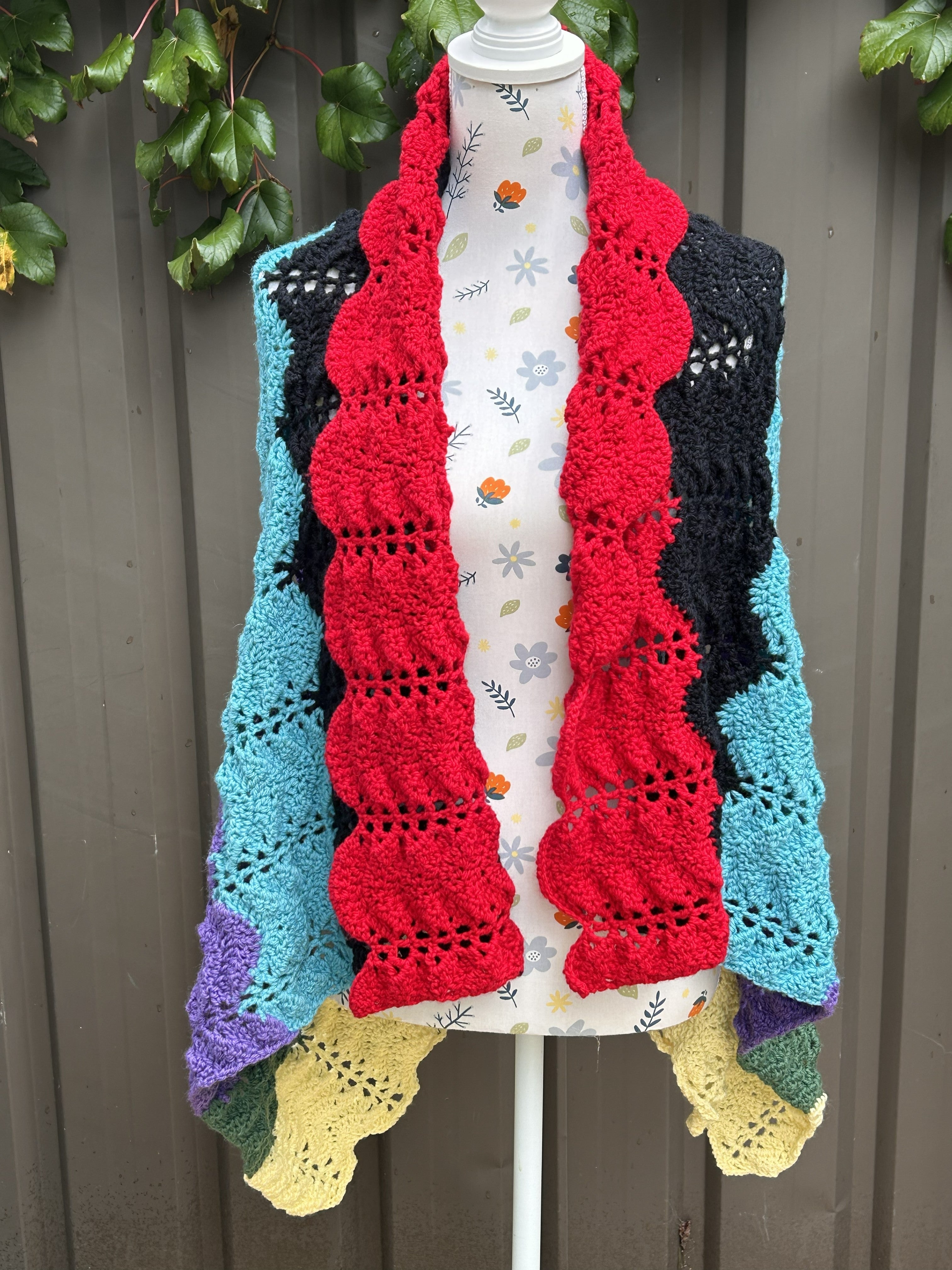 Gouldian Finch Wrap / Throw Blanket