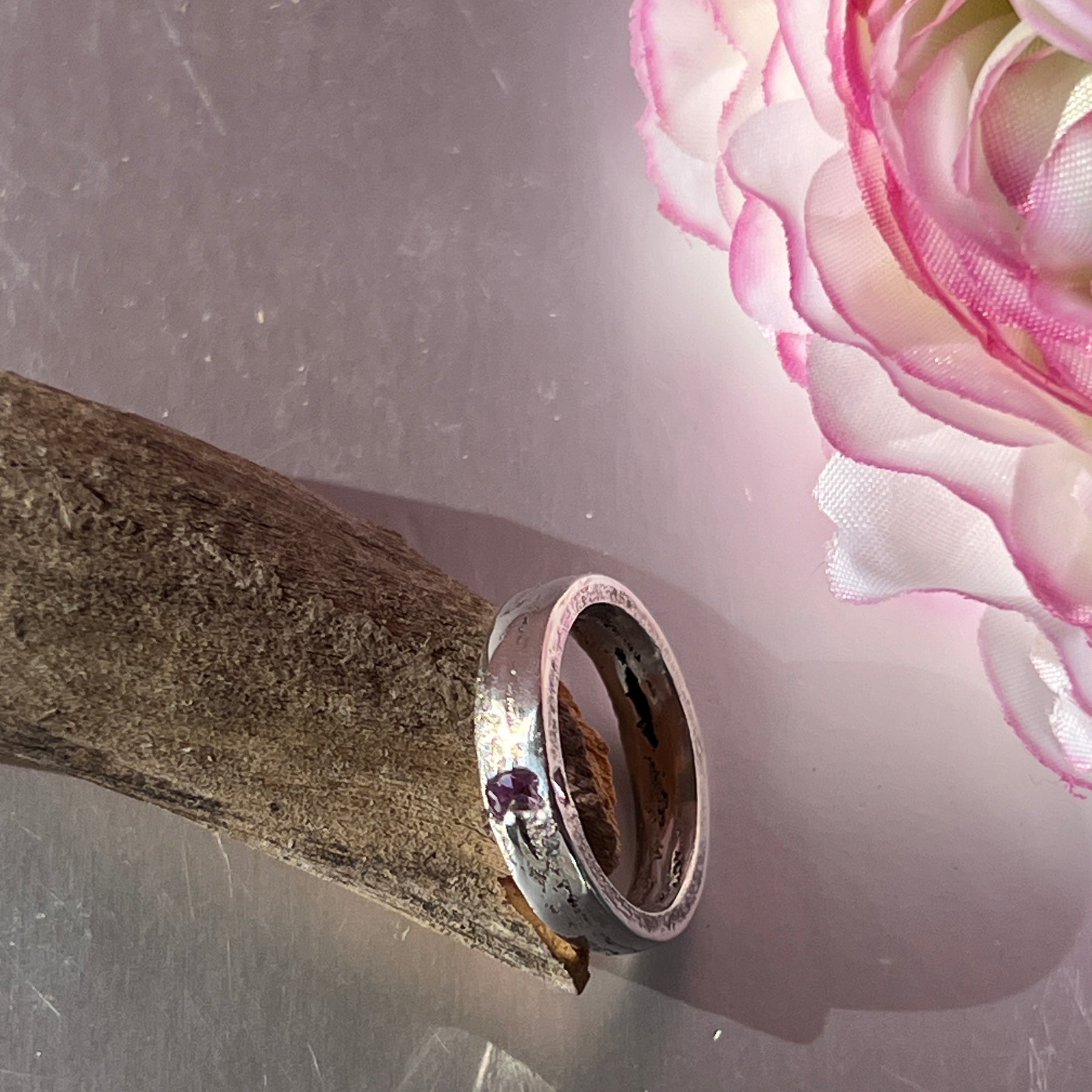 “Tambo Pink”- Sterling Silver ring with sapphire