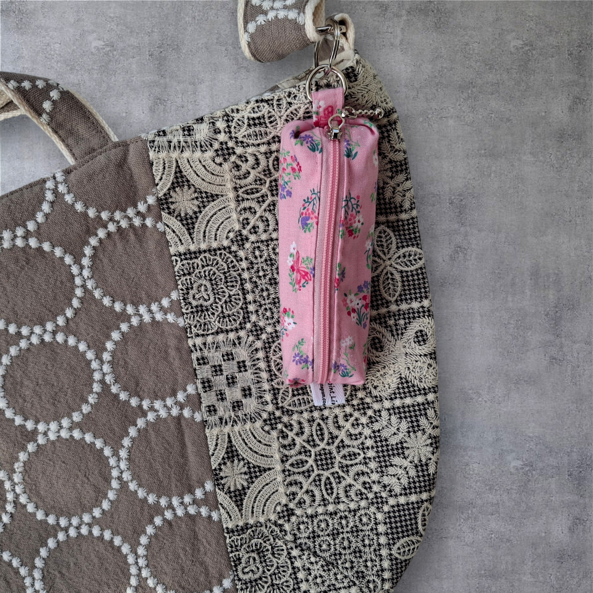 Mini Makeup Pouch (Red)