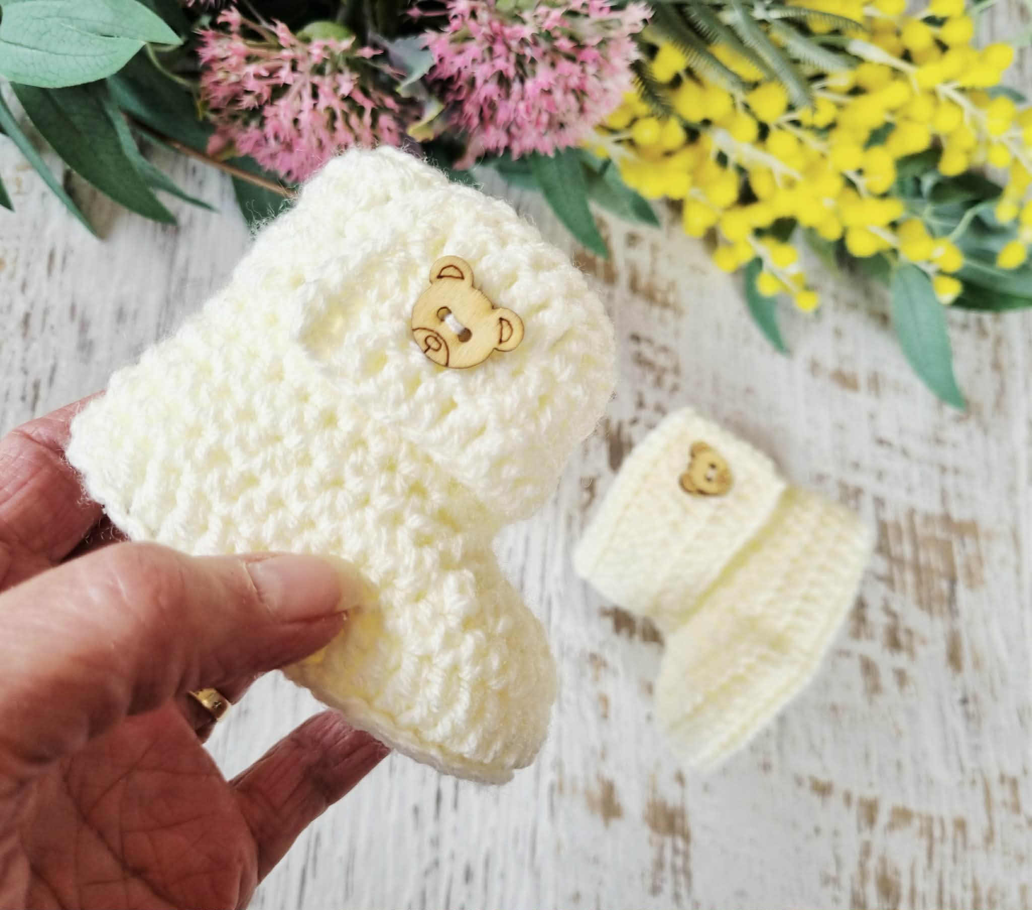 Baby Booties | Cream/Off White | Newborn | Crochet | Knit | Shoes | Socks