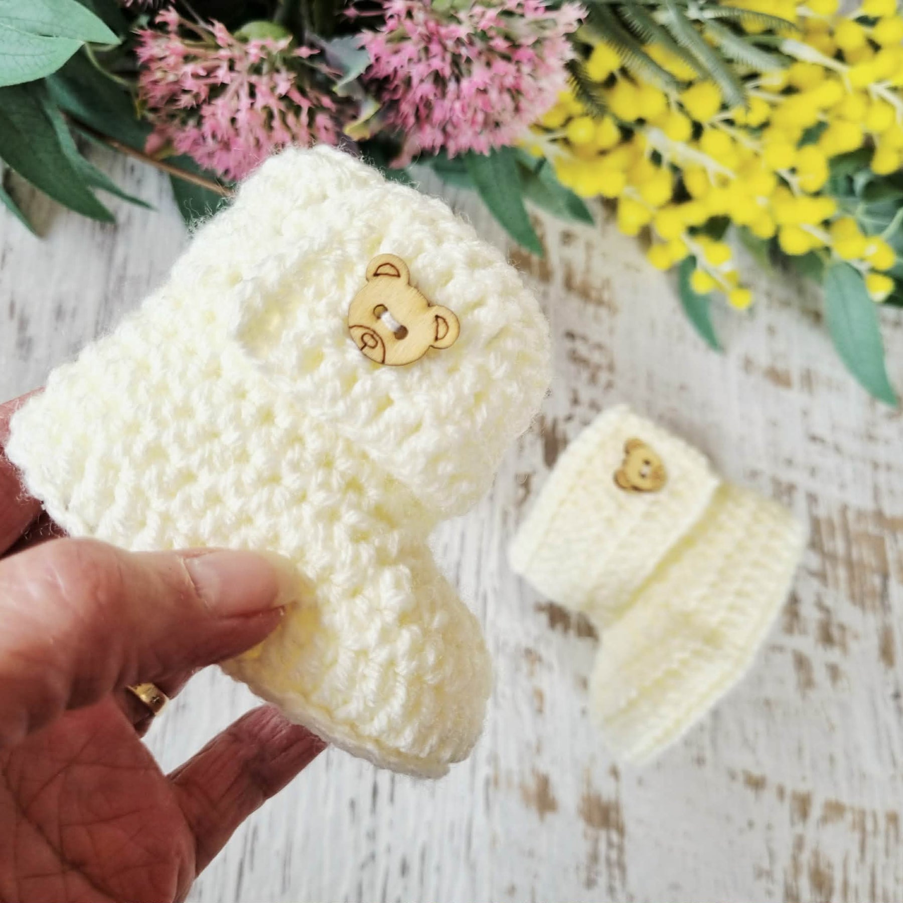 Baby Booties | Cream/Off White | Newborn | Crochet | Knit | Shoes | Socks