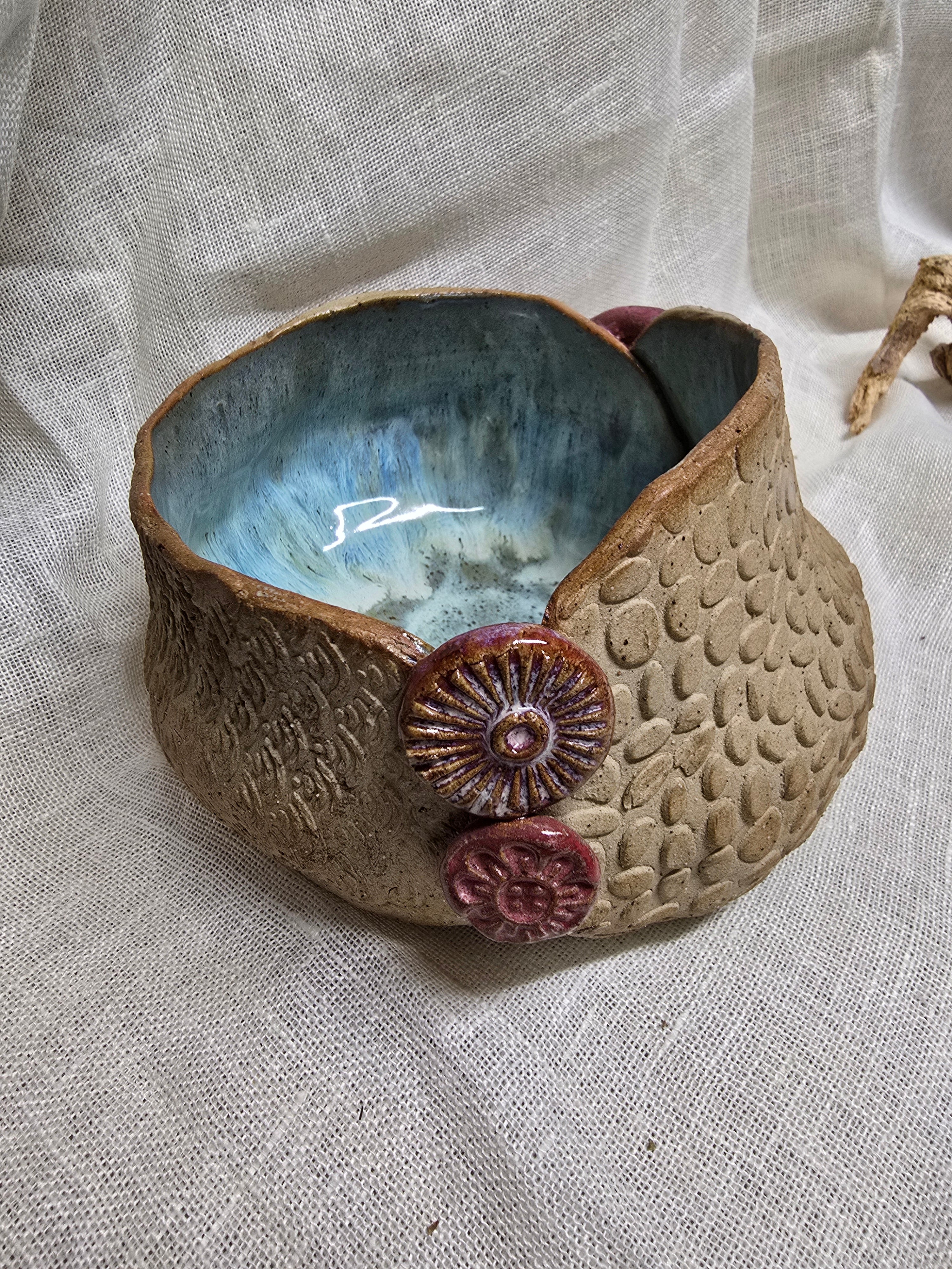 Rockpool series. Large textured bowl