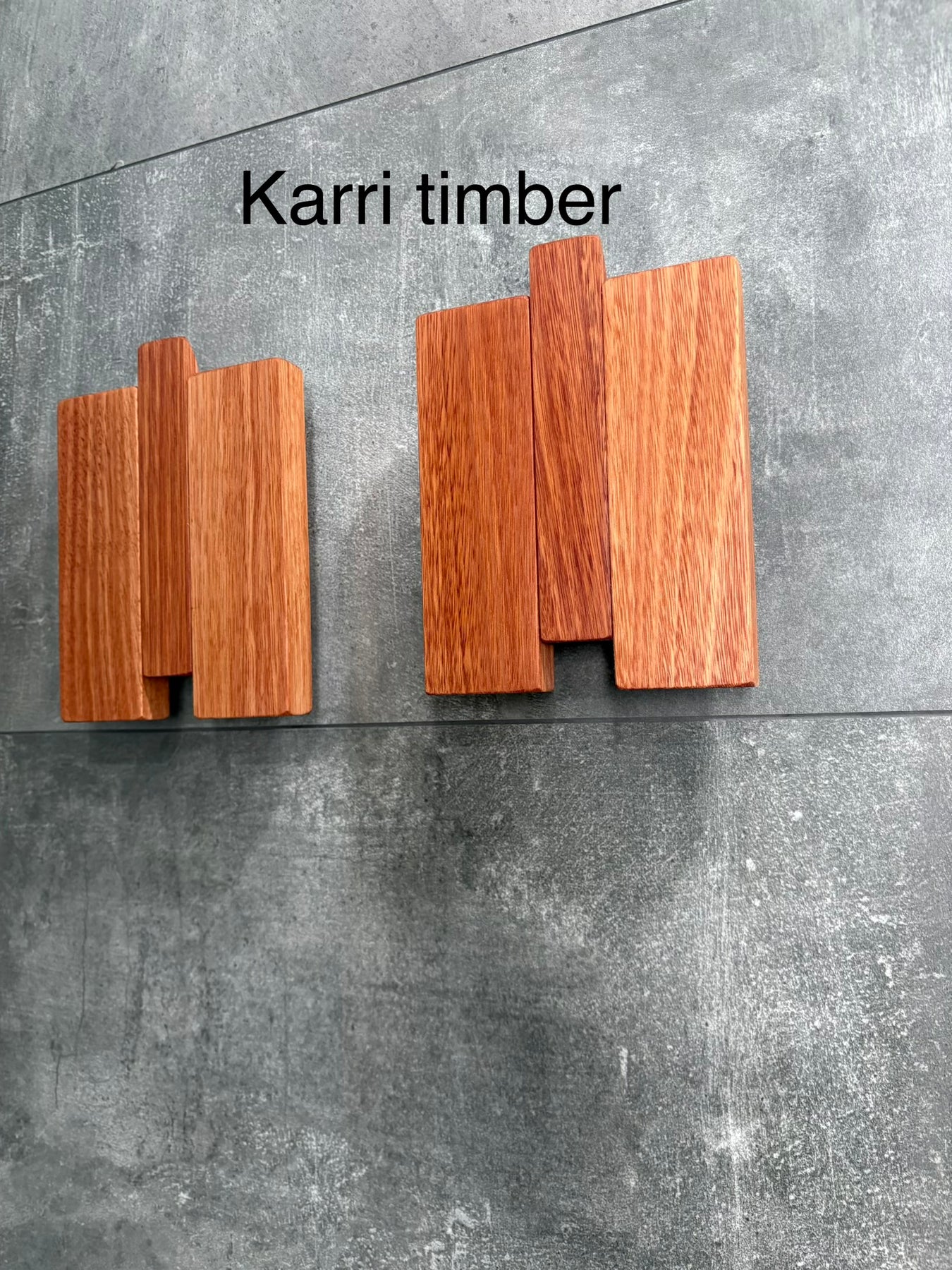Single piano style coatrack