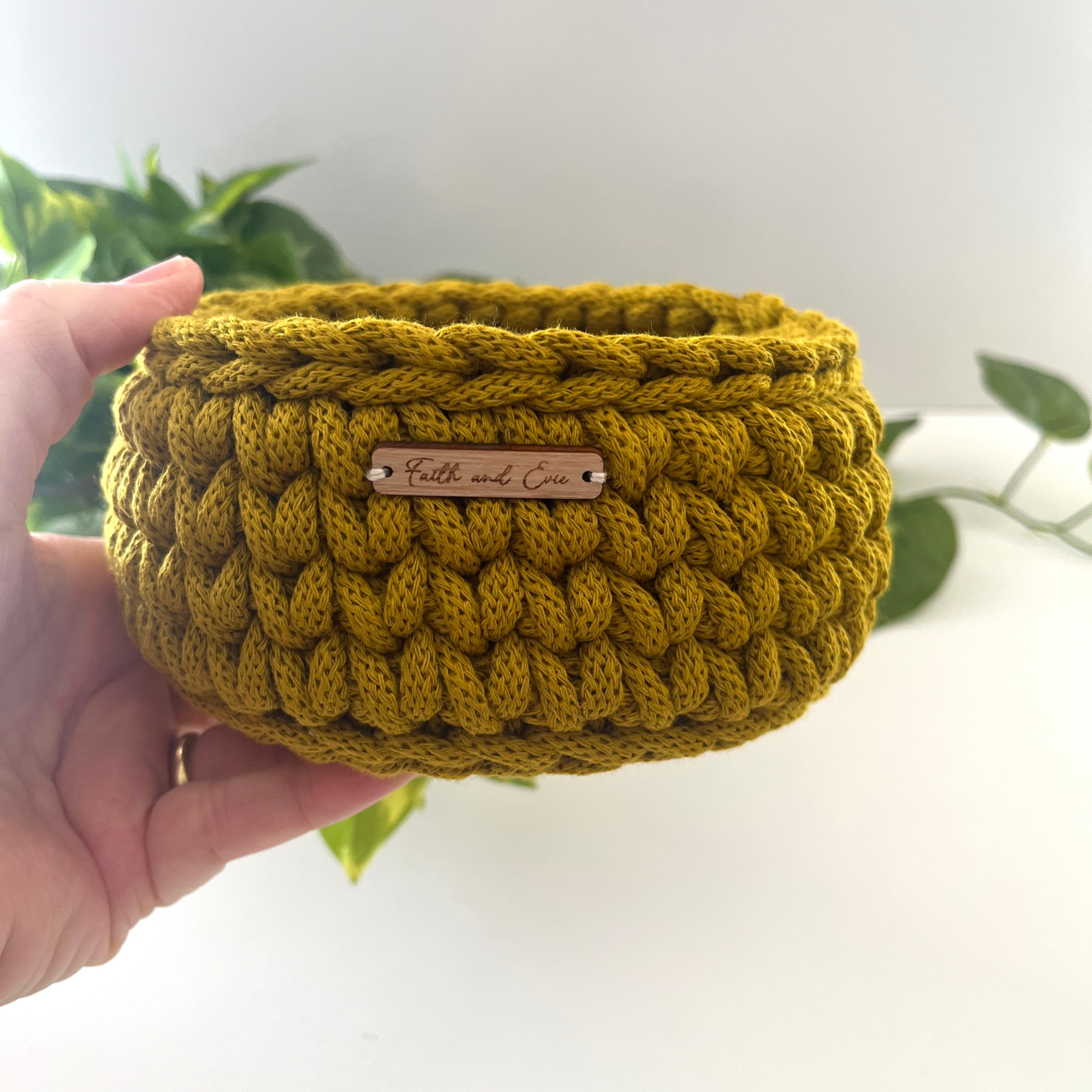 Small crochet basket - colour Spicy Yellow