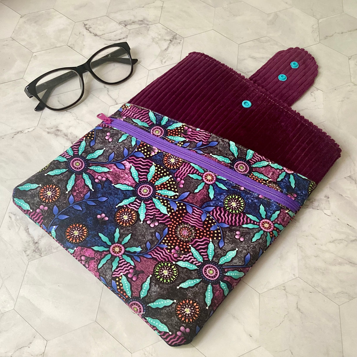 Indigenous print fabric book sleeve with 2 pockets. iPad, tablet pouch