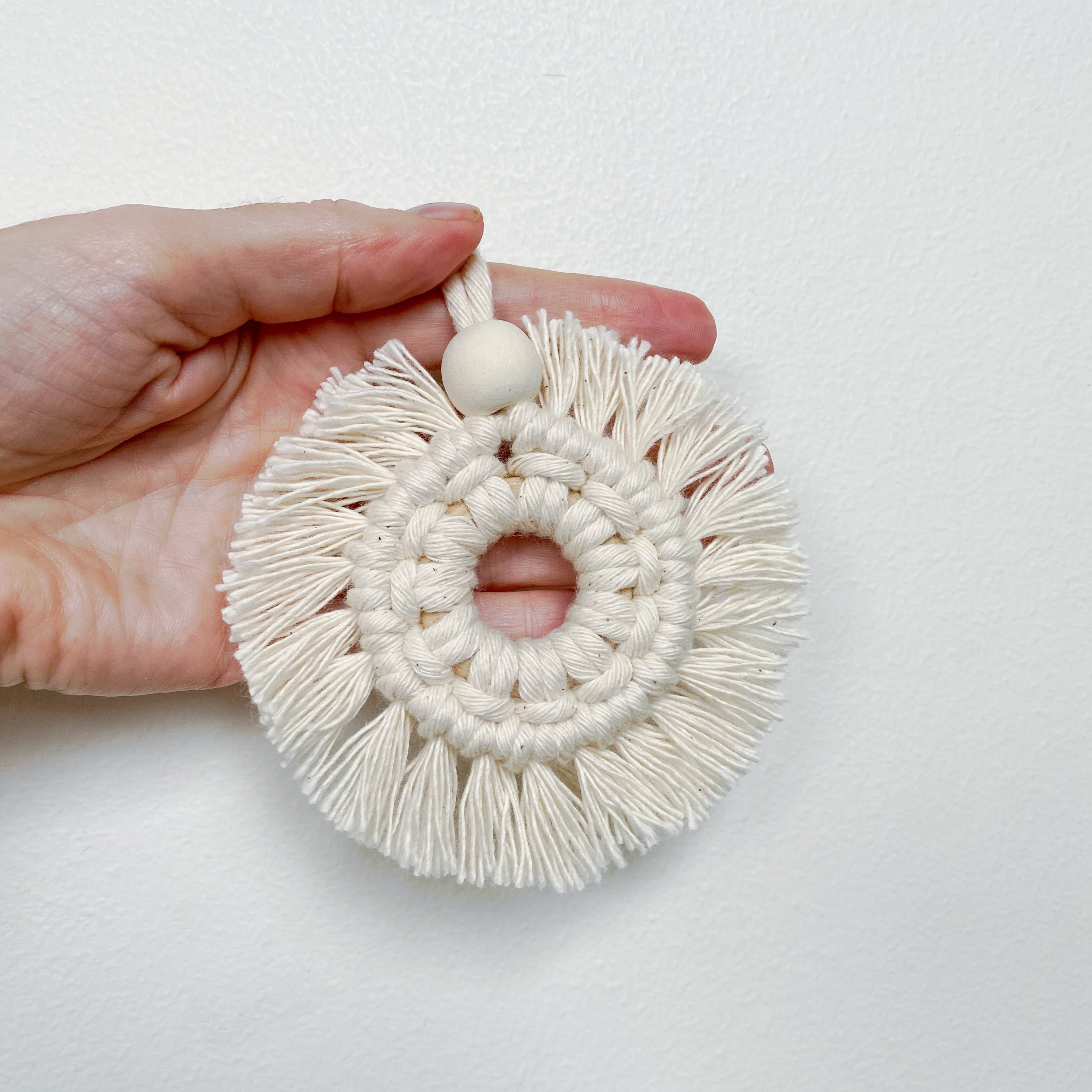 Macrame Christmas wreath ornament - Set of 3