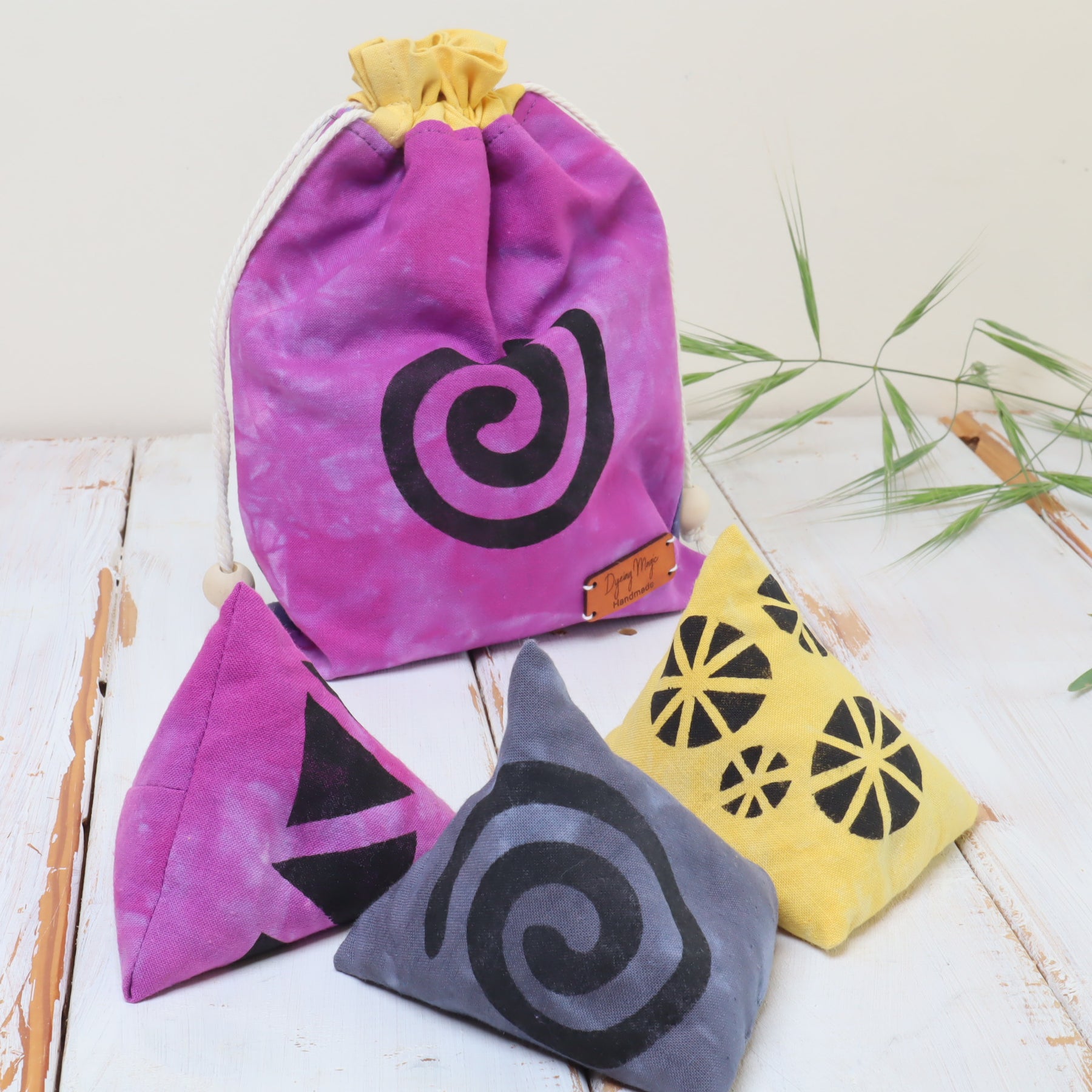 4 Piece Juggling Set, Juggling Bags, Juggling Beanbags, HandWarmers