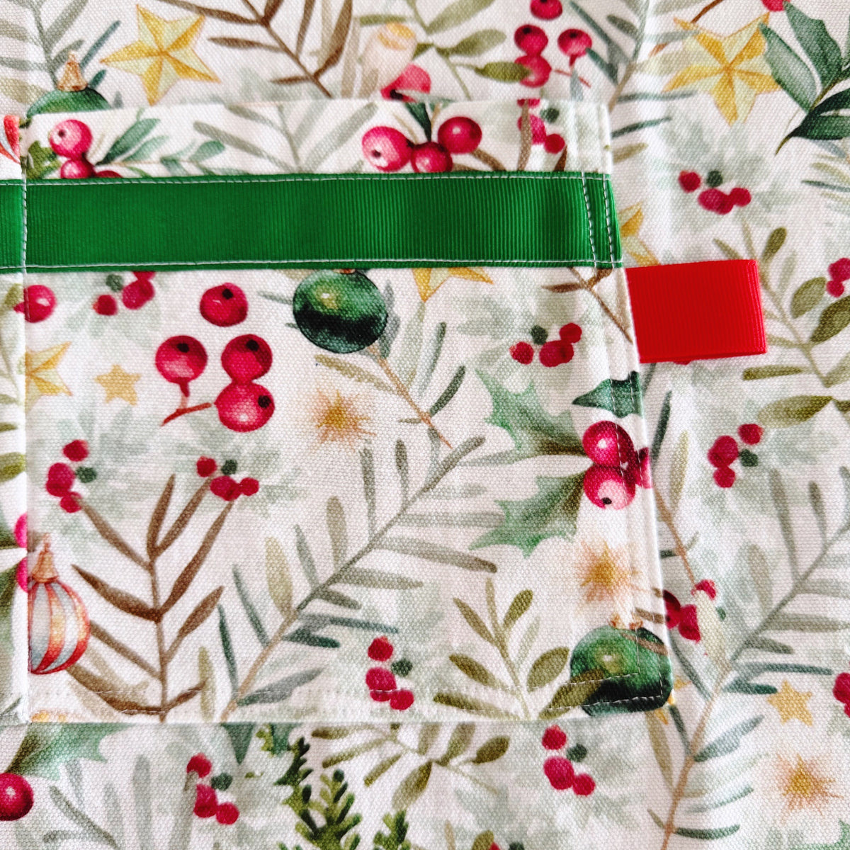 Christmas Japanese style cross back kitchen apron. Crafting, gardening, no ties apron.