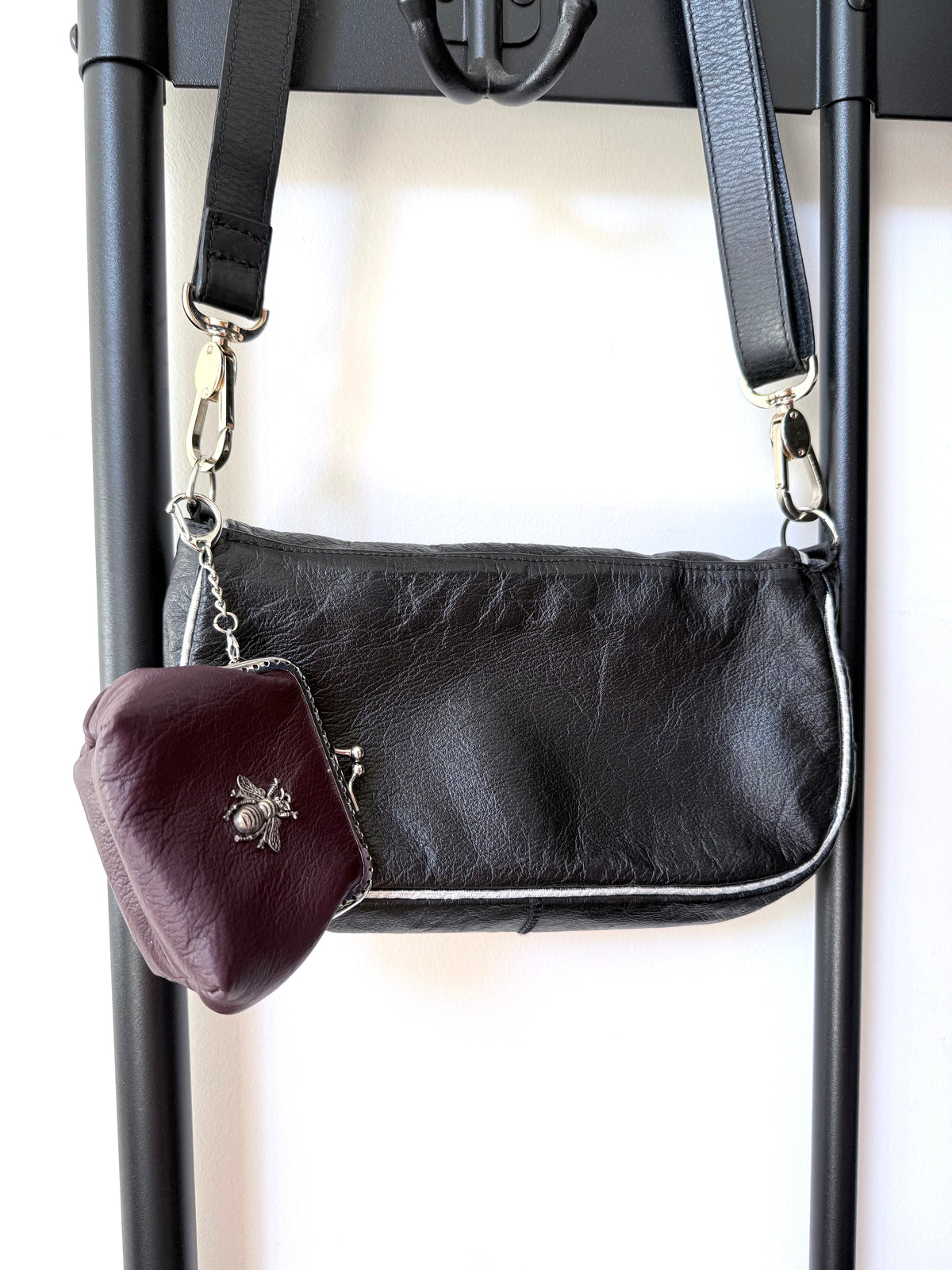 ‘Bee’ coin purse with key chain