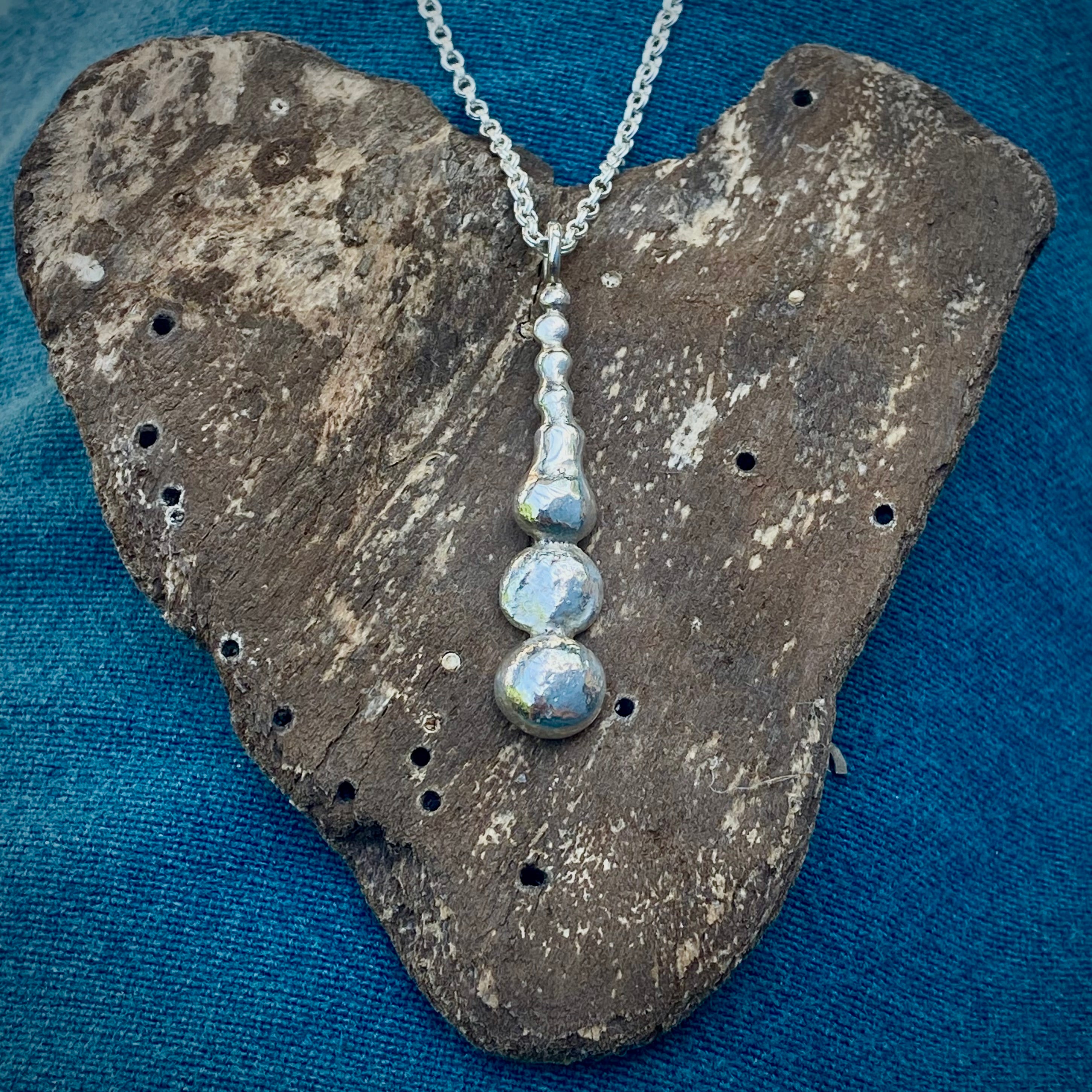 Liquid Silver Waterdrop Pendant