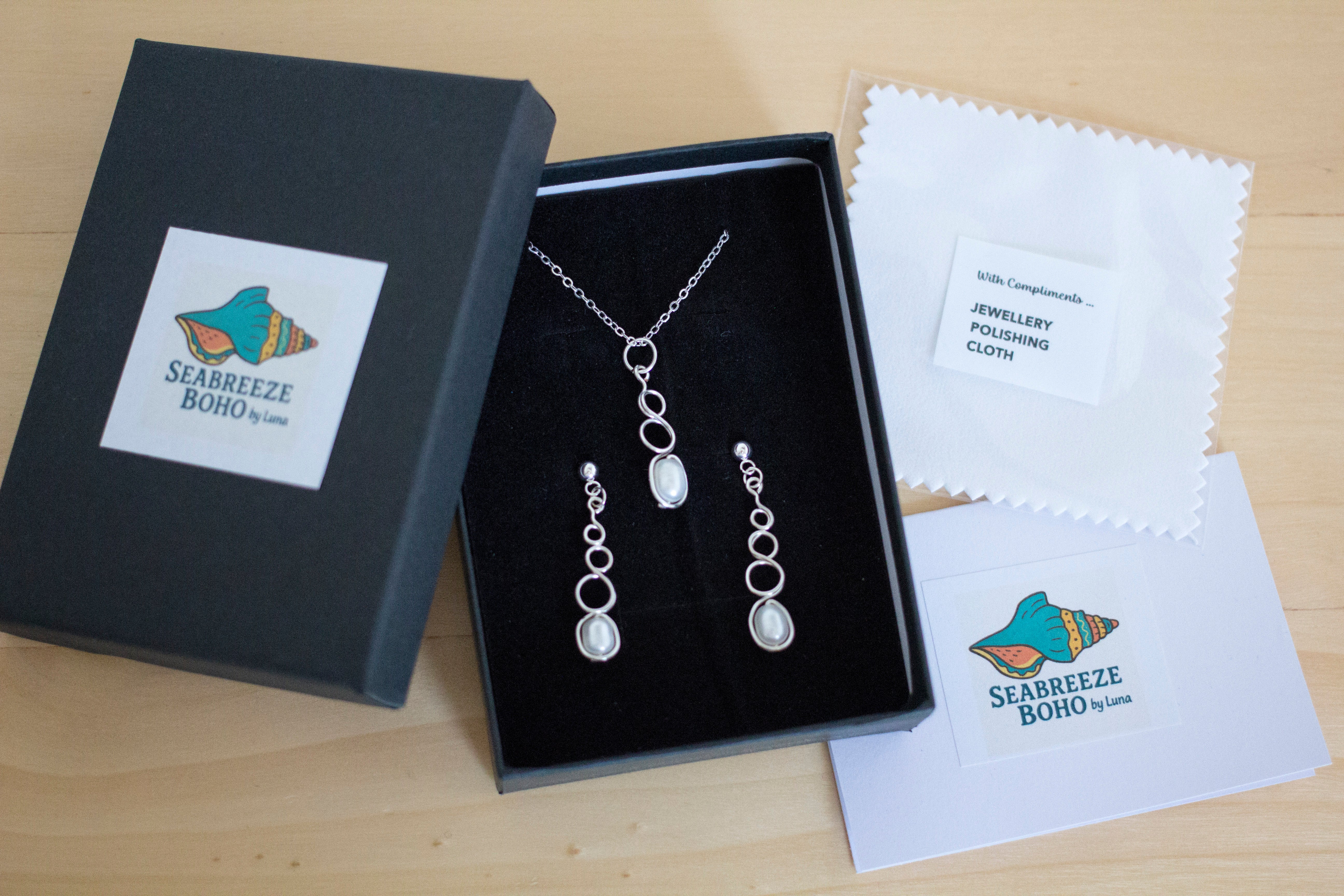 White Freshwater Pearl Earrings & Necklace Set