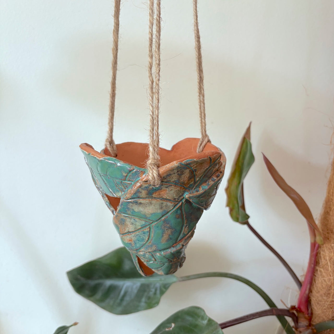 Ceramic hanging cone orchid pot - leaf design