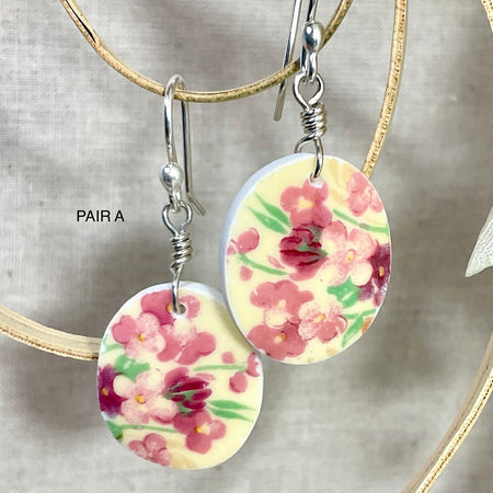 Vintage tea cup earrings. Handmade