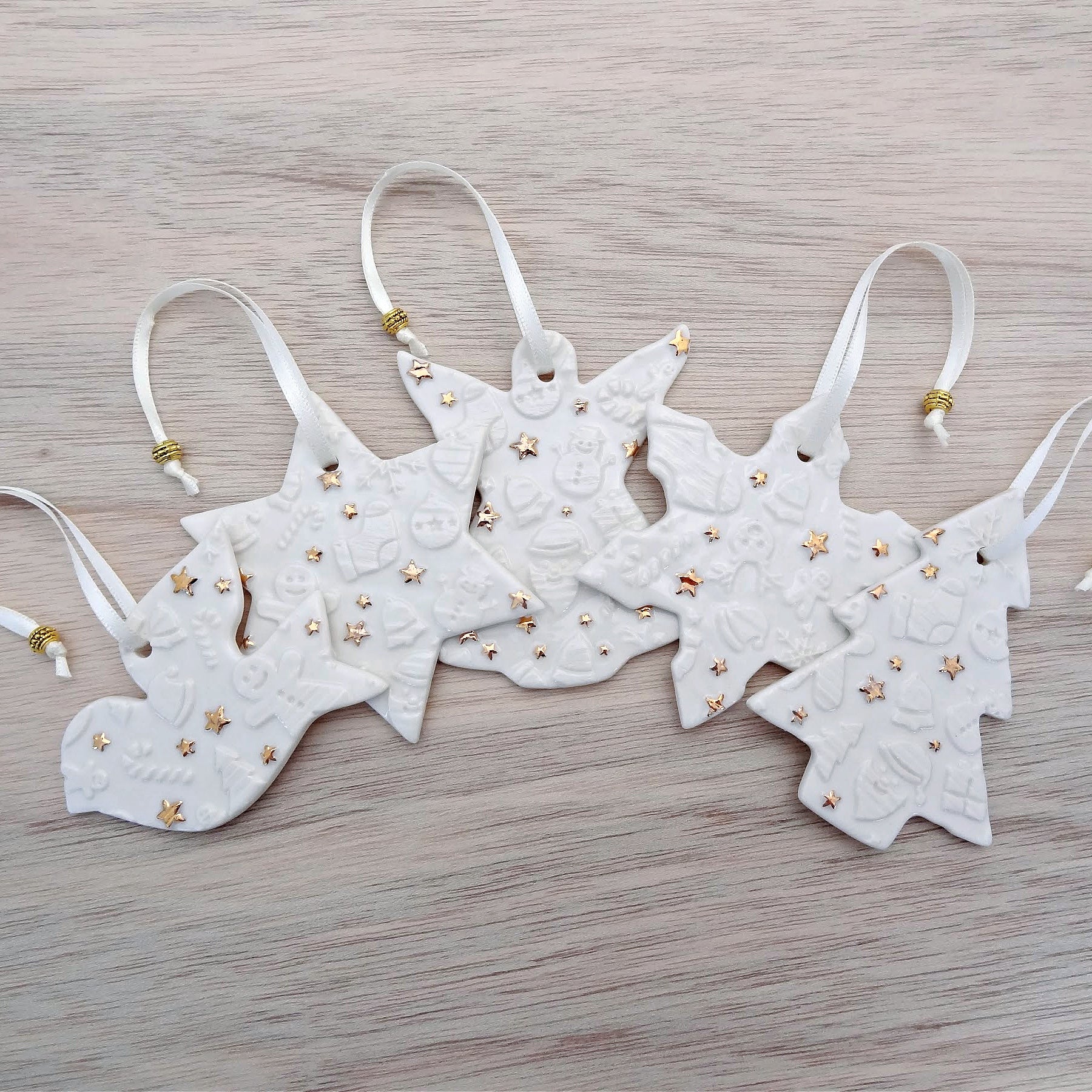 Set of 5 white ceramic Christmas decorations with gold detail. Christmas tree ornaments.