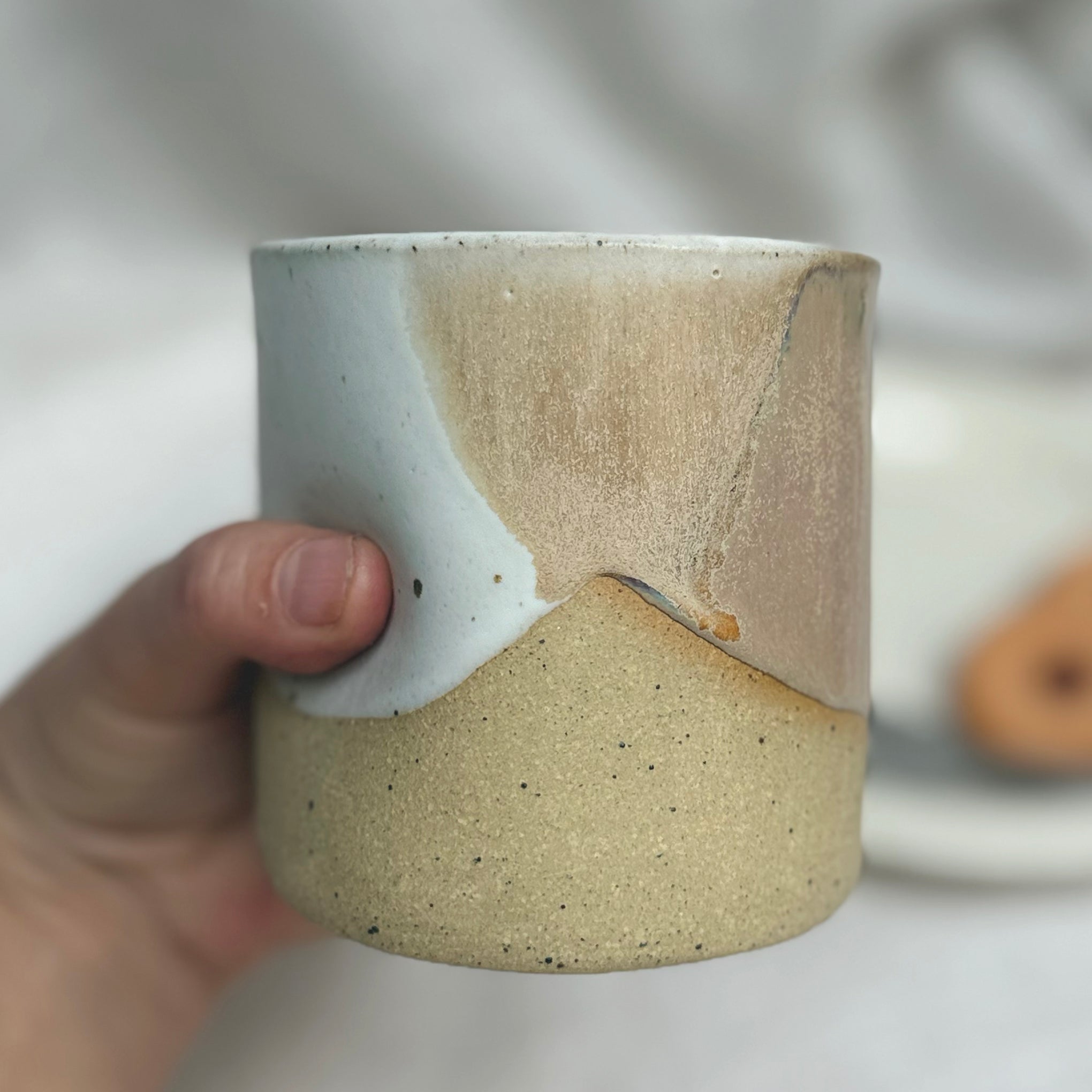 Thumbler ceramic mugs 350ml