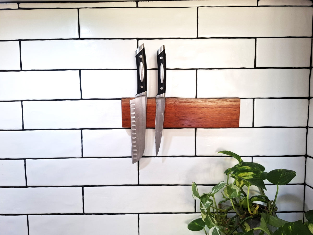 Handmade Wooden Magnetic Knife Holder: Wall-Mounted Kitchen Rack