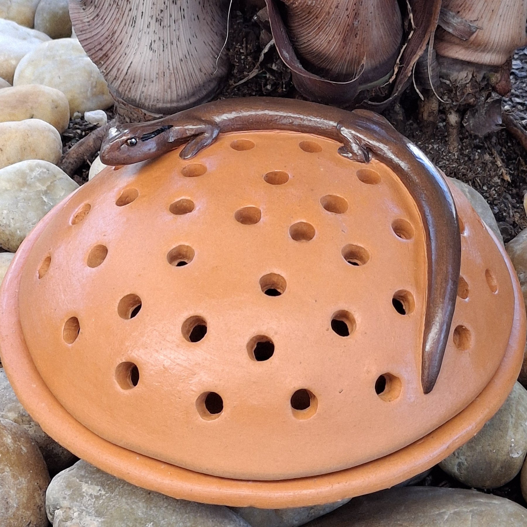 Mosquito Coil Holder with built in stand, Bronze Skink Design