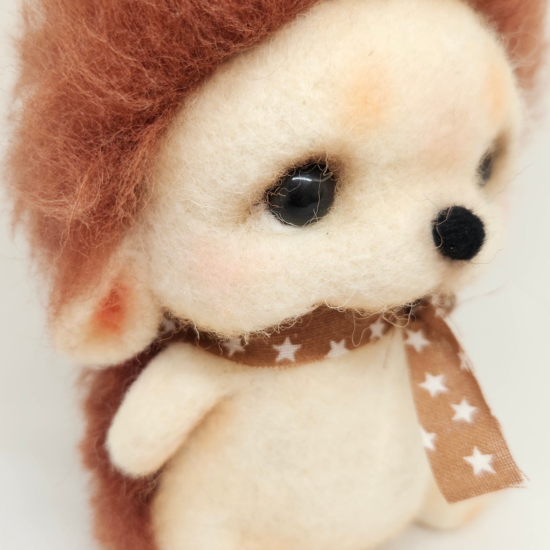 Handmade Felt Hedgehog Toy – Needle Felted Collectible with Star Scarf
