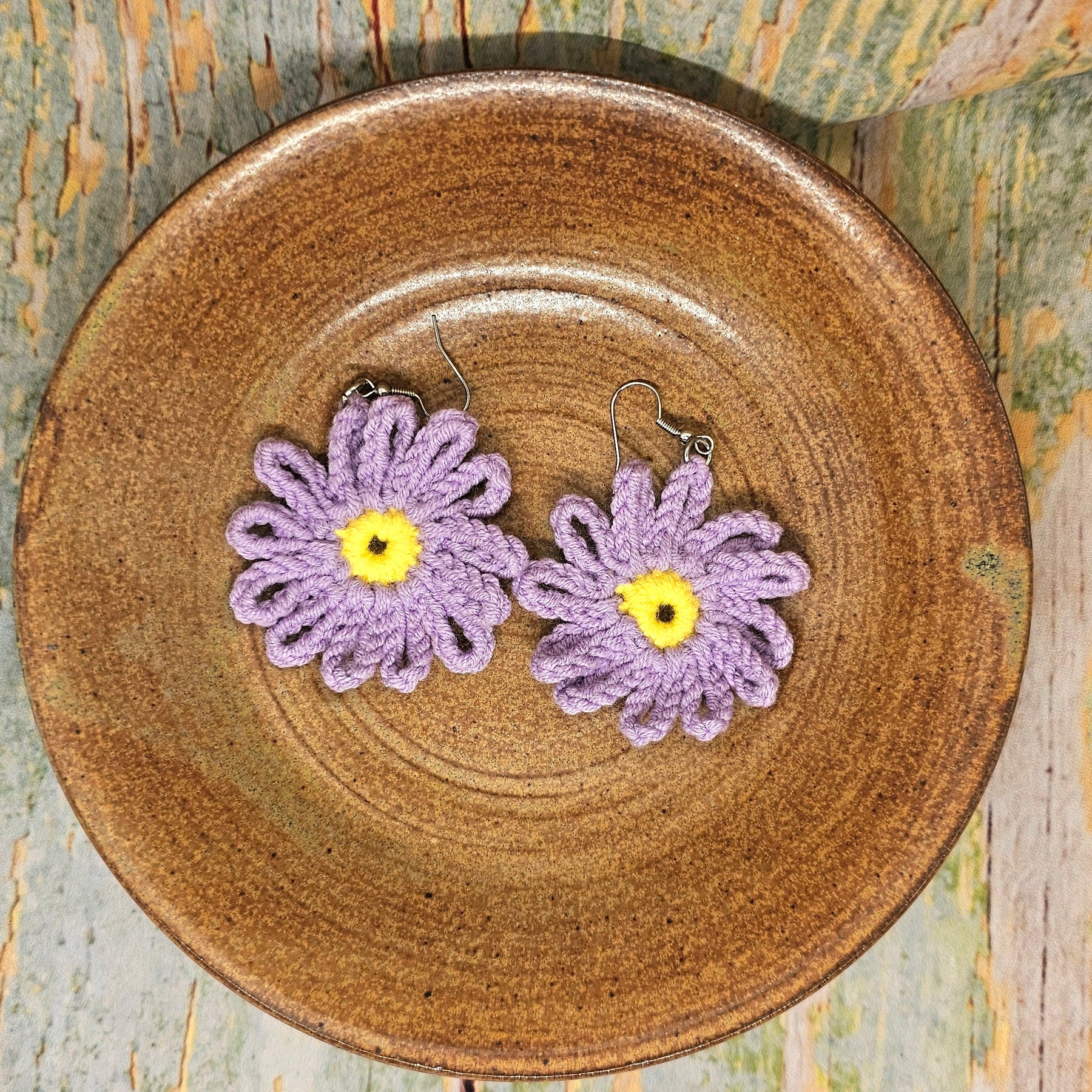 Crocheted Daisy Earrings