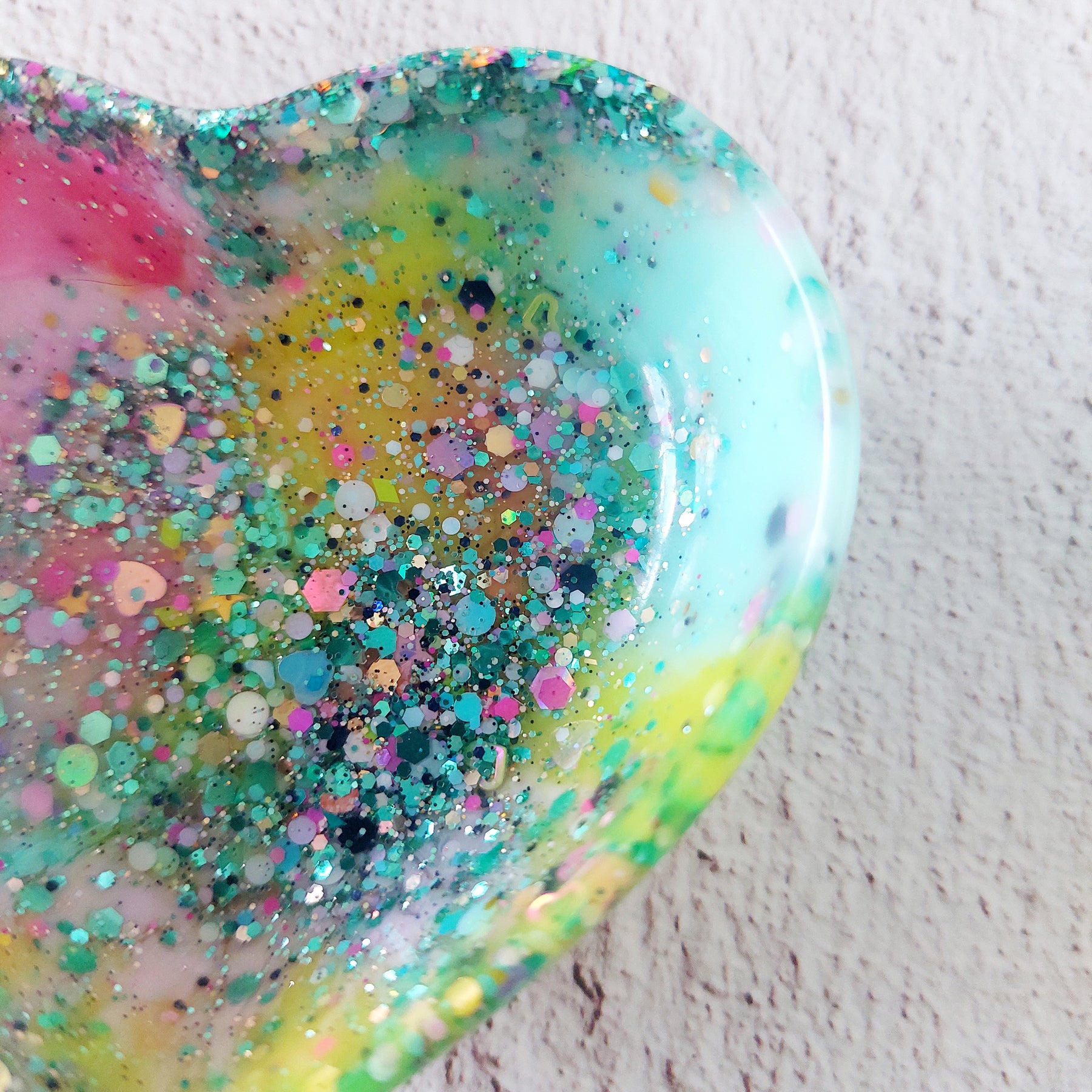 Love Heart Resin Glitter Trinket Dish Pinch Bowl