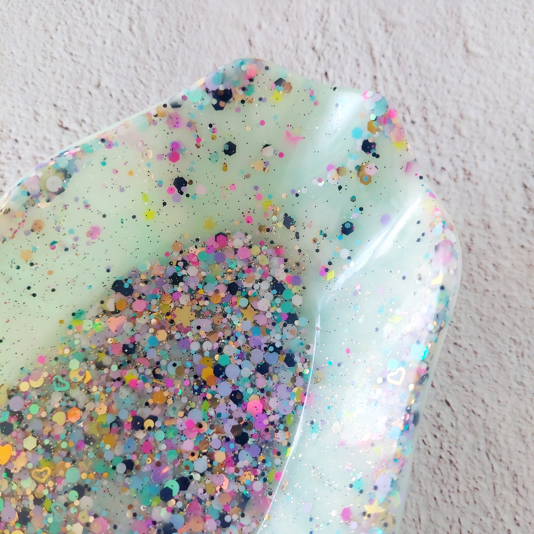 Wavy Oval Candy Dish - Trinket Dish - Resin Trinket Tray/Catchall