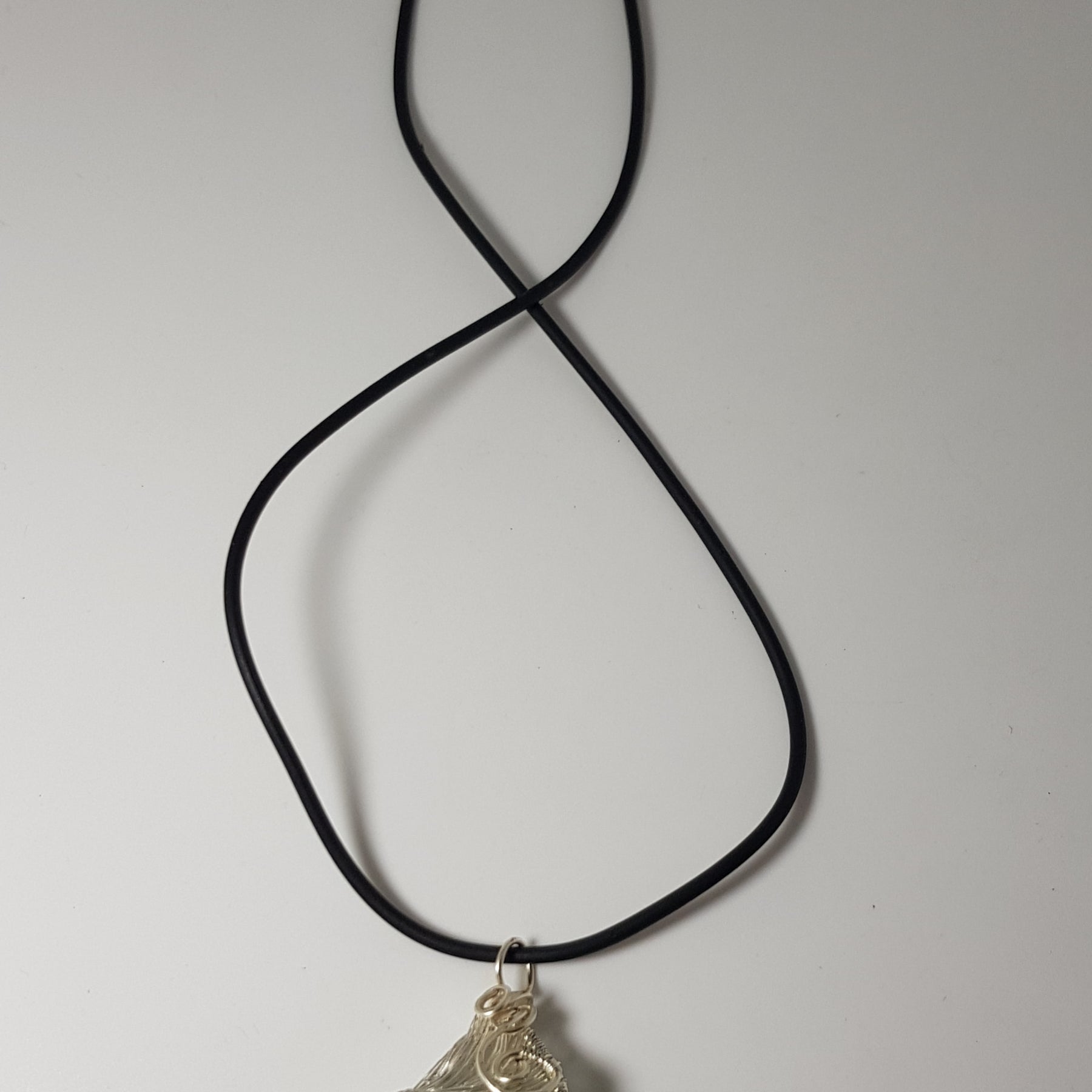 Green silver wrapped Pendant  (12 AM/N)