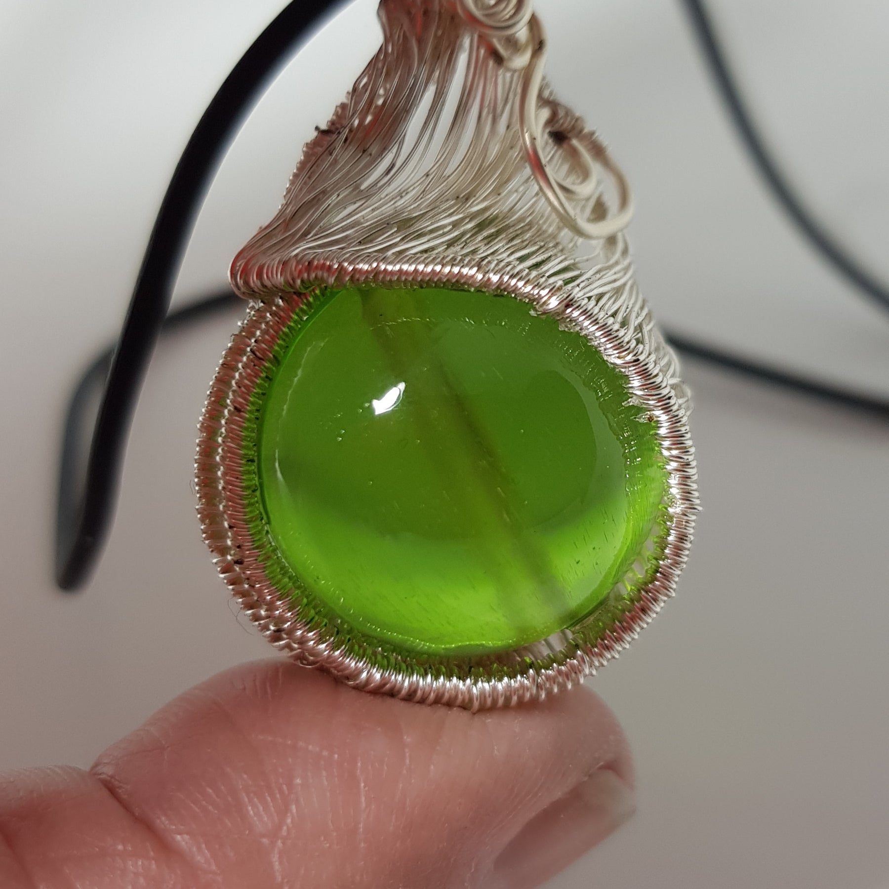 Green silver wrapped Pendant  (12 AM/N)
