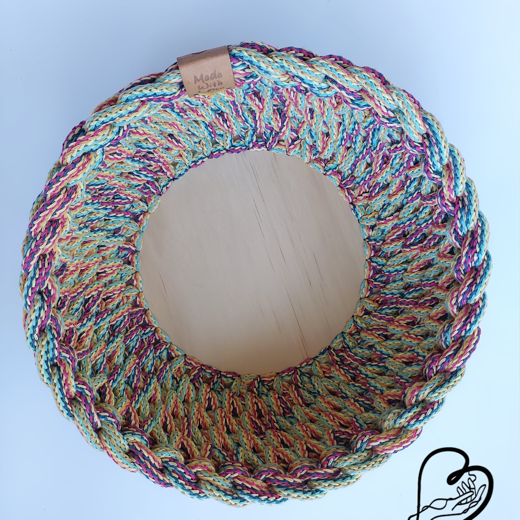 Medium size basket with wooden bottom